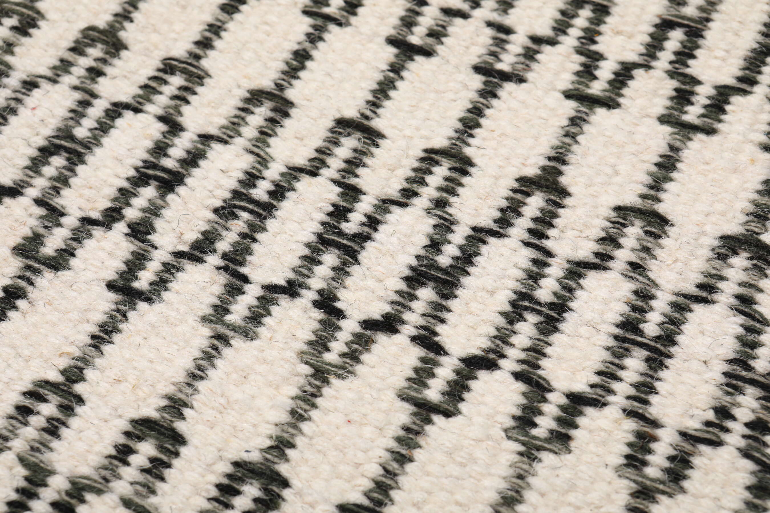 
    Kilim Long Stitch - Cream white / Black - 240 x 300 cm
  
