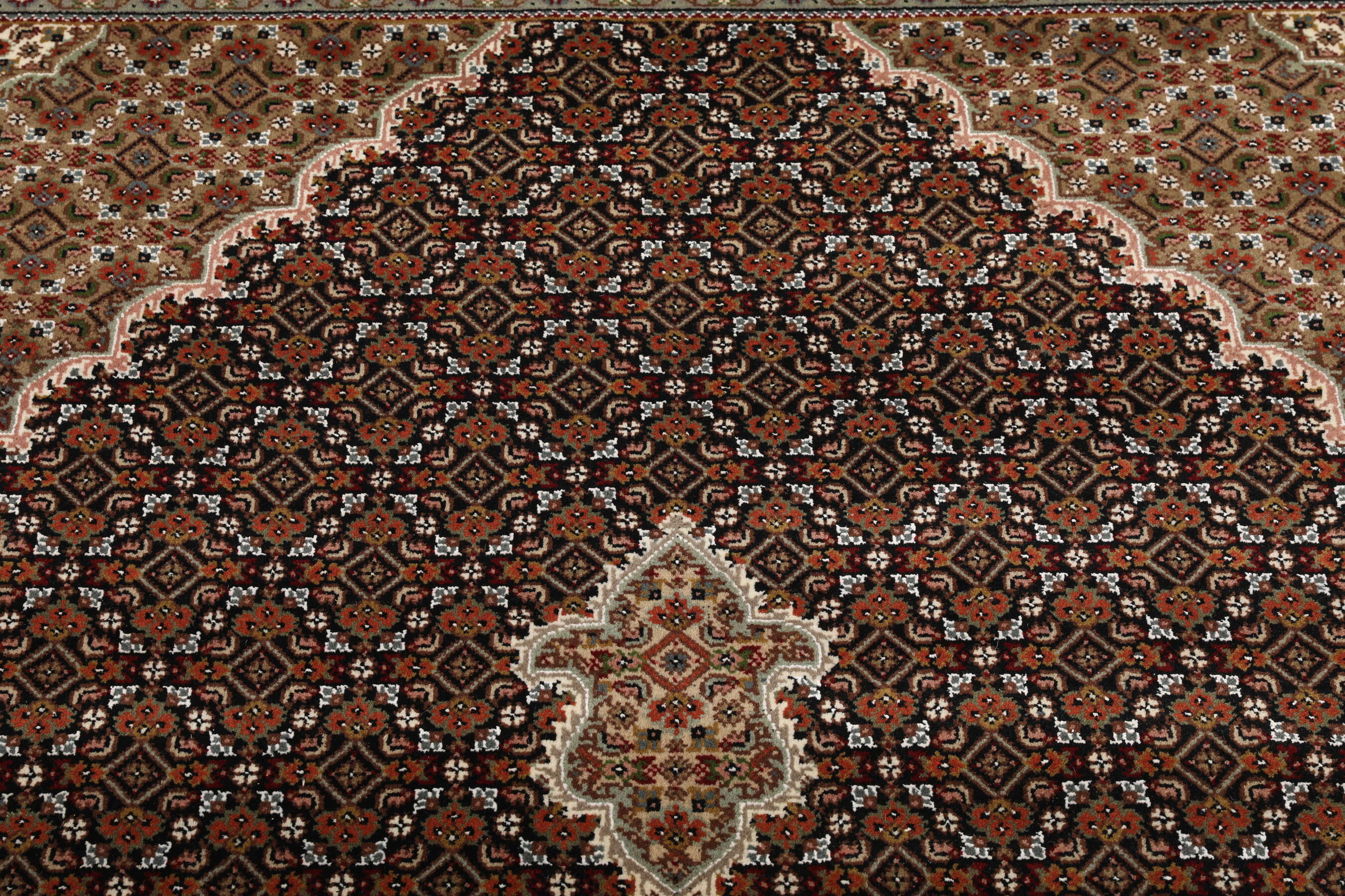 
    Tabriz Royal - Brown - 205 x 302 cm
  