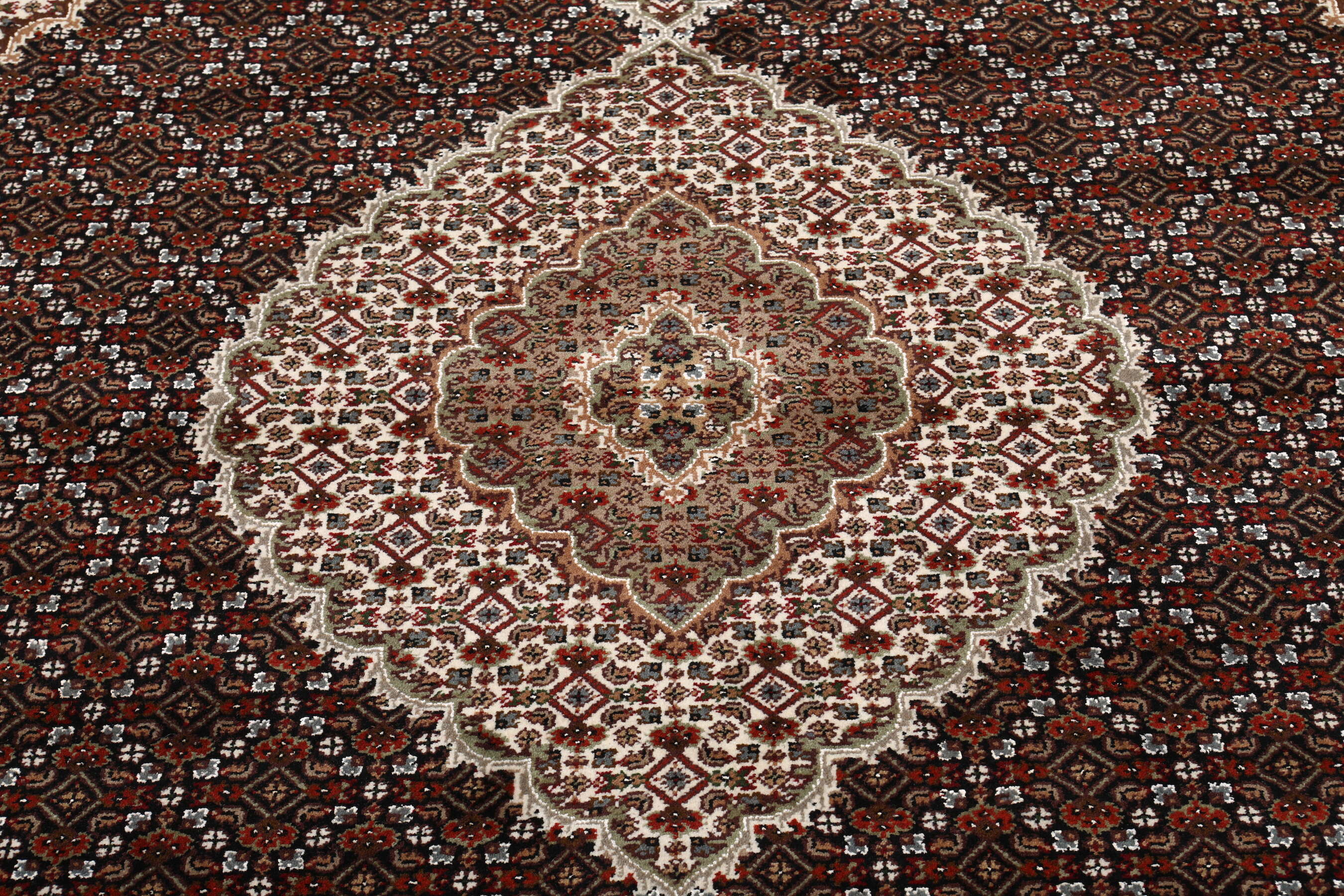 
    Tabriz Royal - Brown - 237 x 304 cm
  