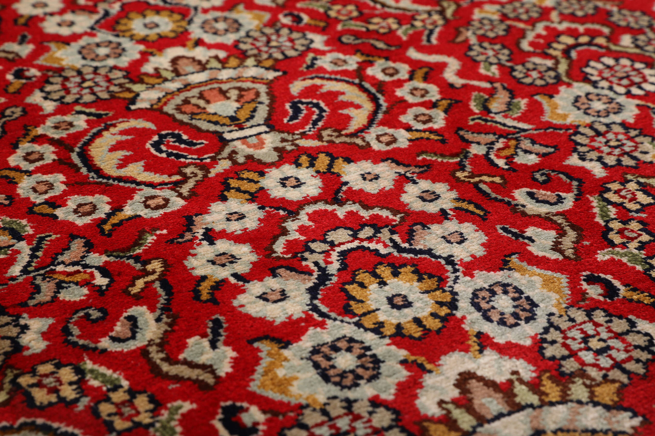 
    Kashmir pure silk - Red - 80 x 122 cm
  