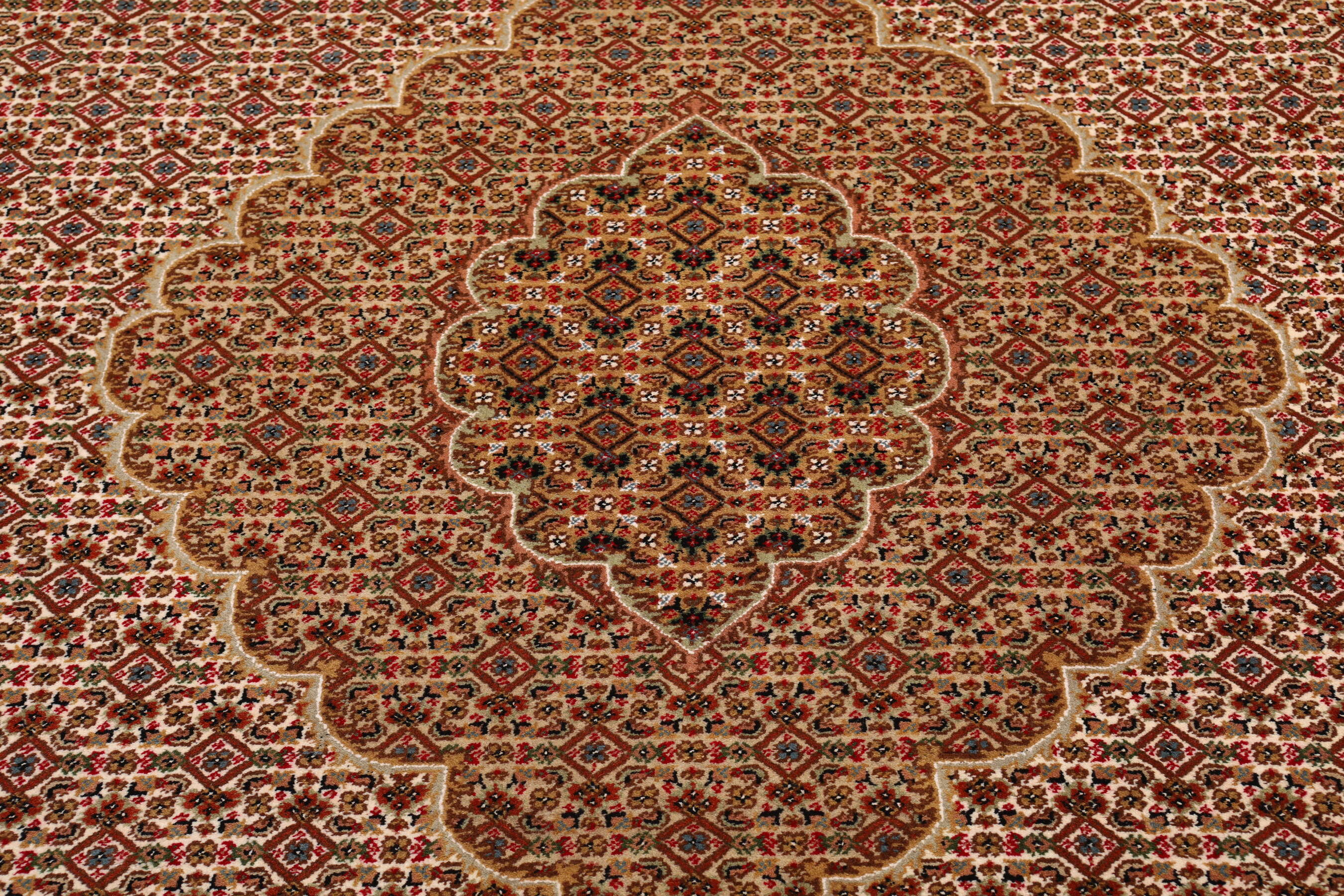 
    Tabriz Royal - Brown - 248 x 349 cm
  