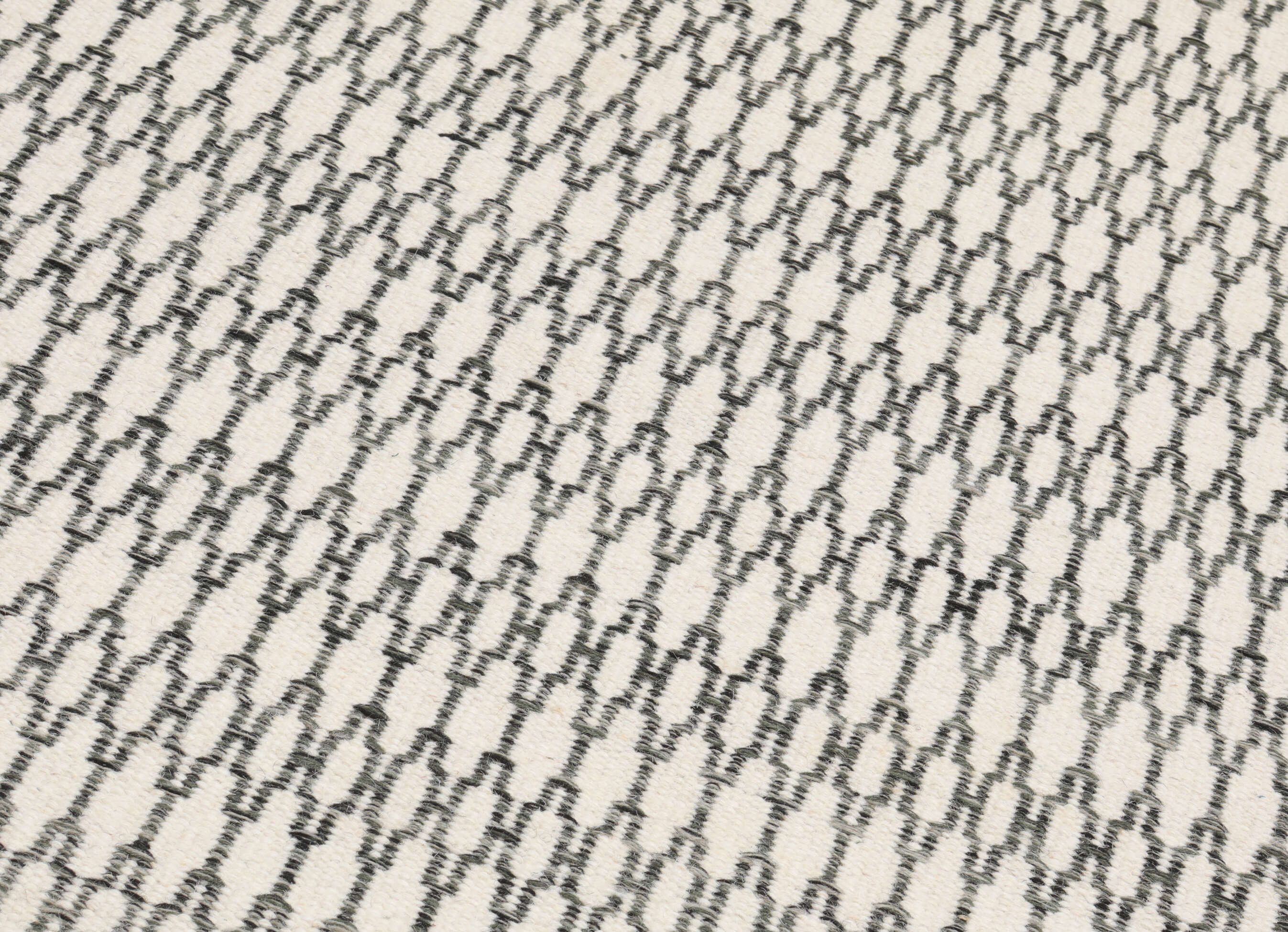 
    Kilim Long Stitch - Cream white / Black - 140 x 200 cm
  