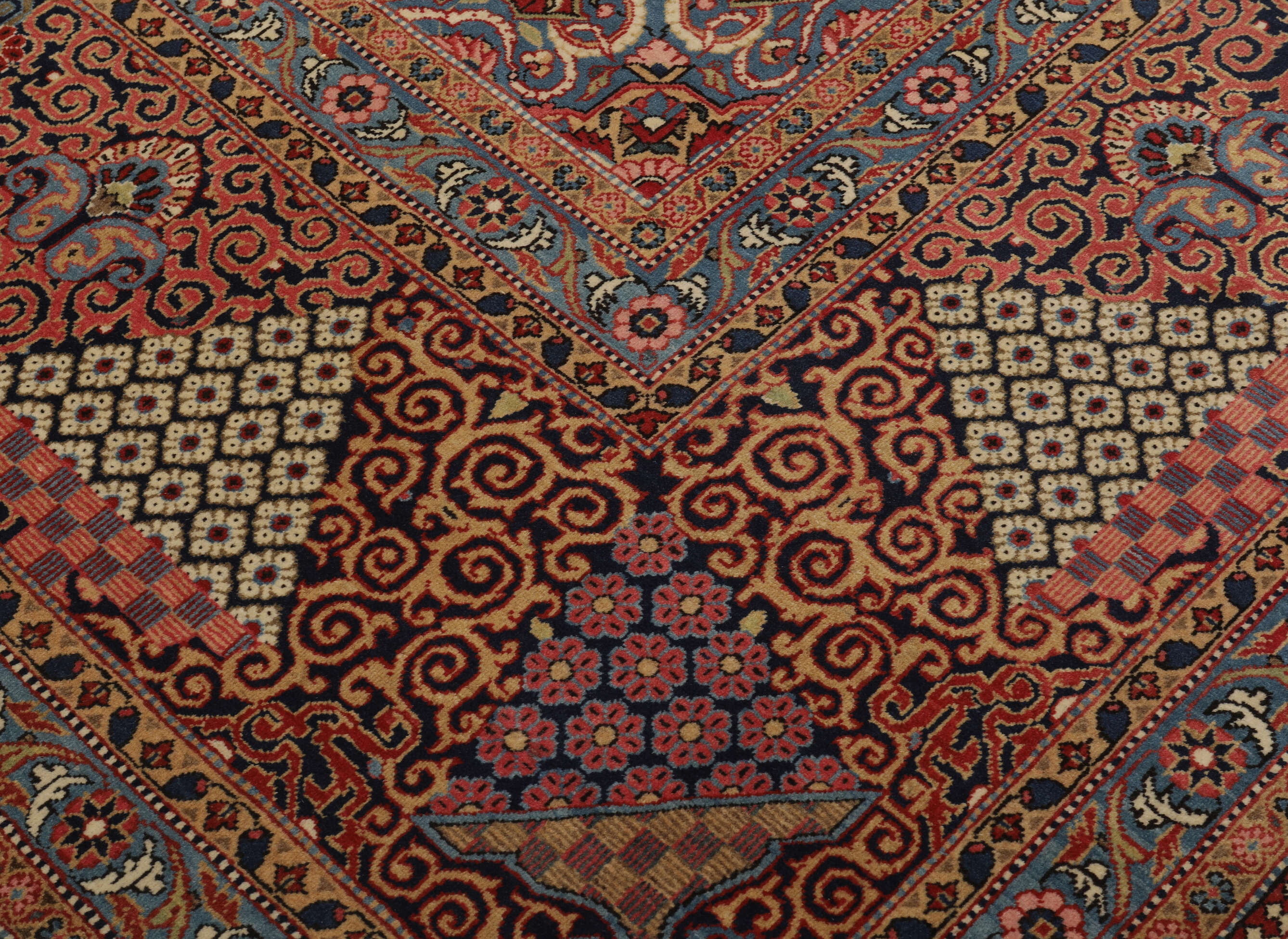 
    Antique Keshan Debir ca.1900 - Brown - 321 x 422 cm
  