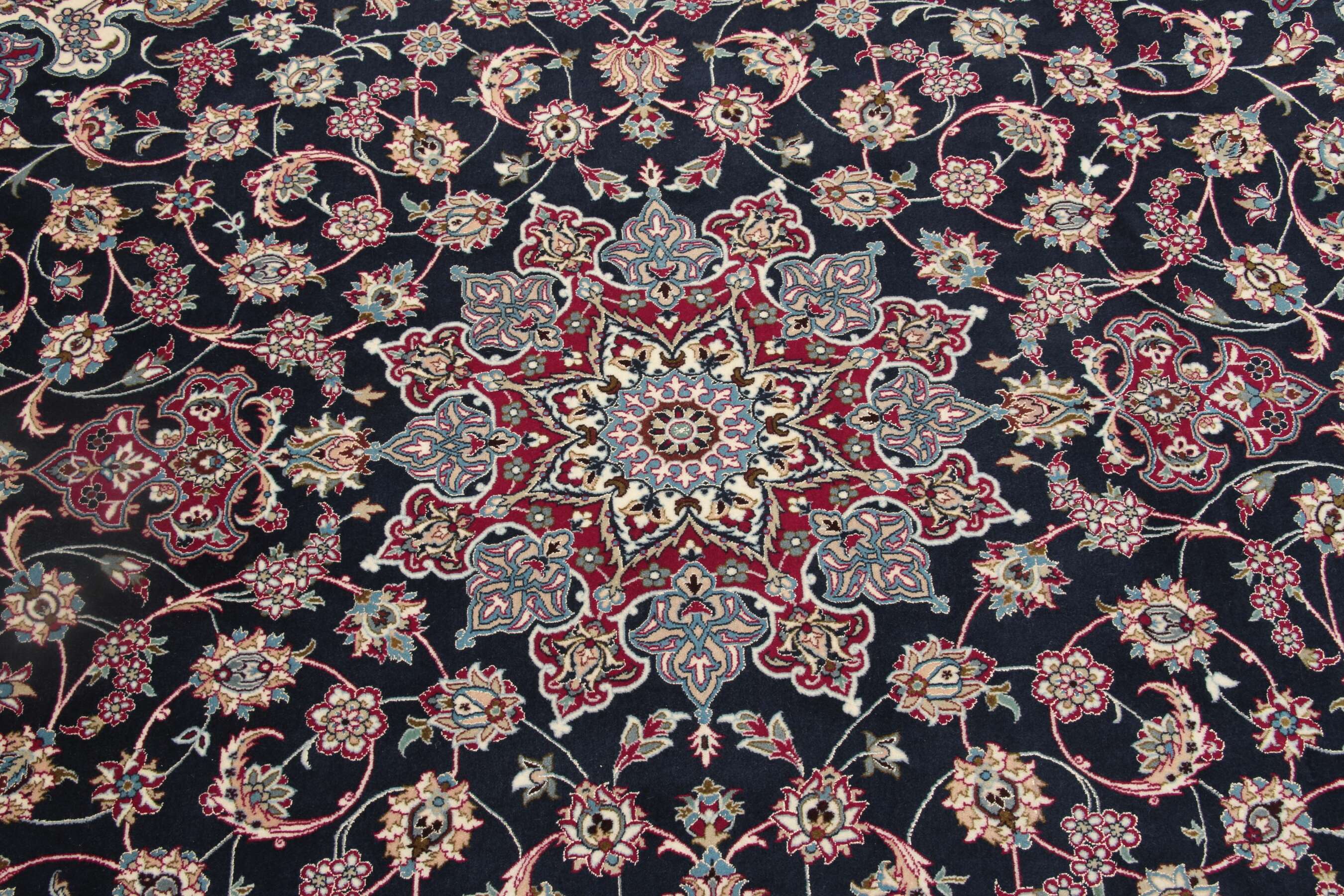 
    Isfahan silk warp - Black - 207 x 318 cm
  