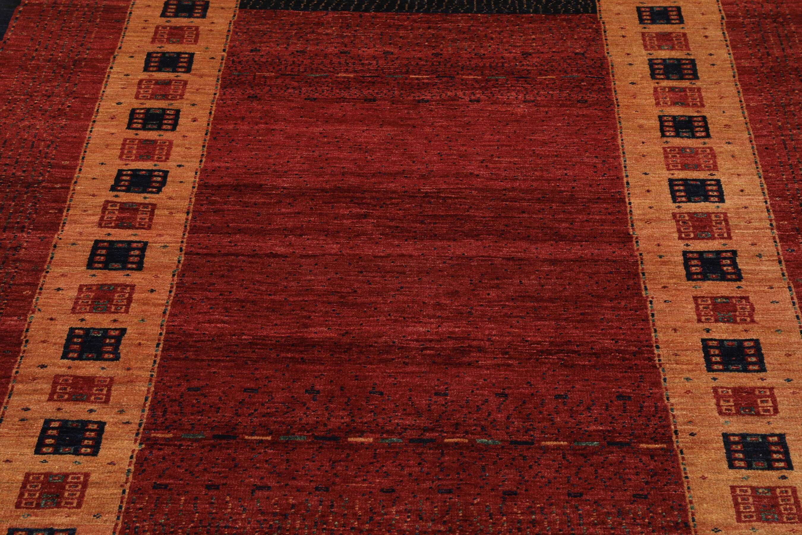 
    Loribaft Fine Persia - Dark red - 138 x 186 cm
  