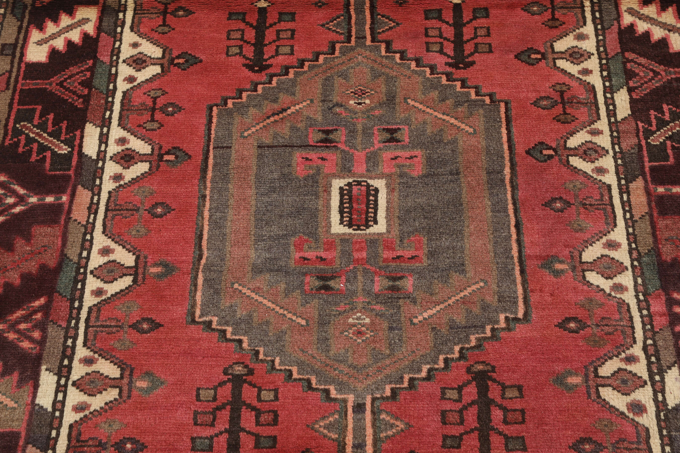 
    Hamadan - Dark red - 101 x 198 cm
  