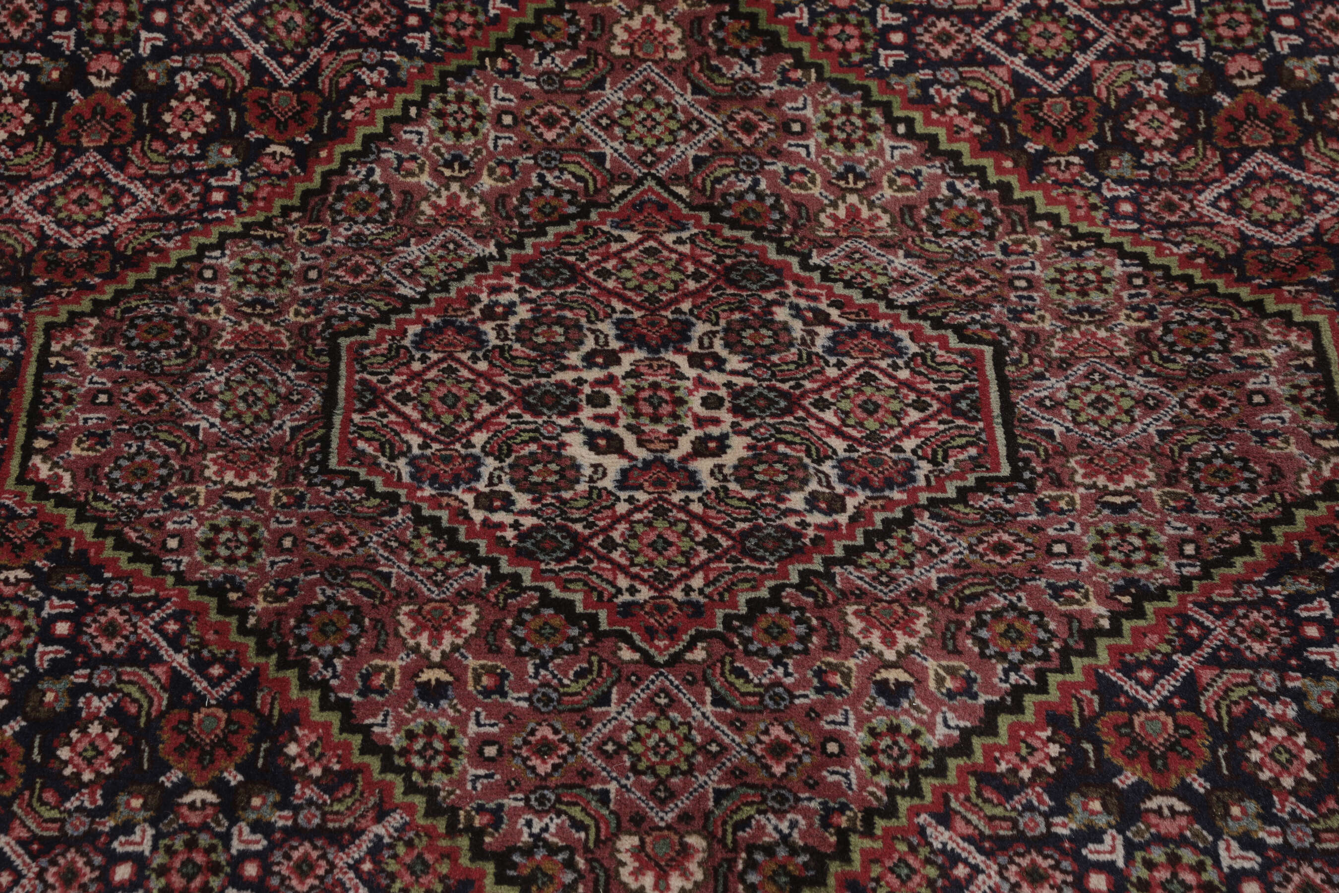 
    Tabriz - Black - 198 x 288 cm
  