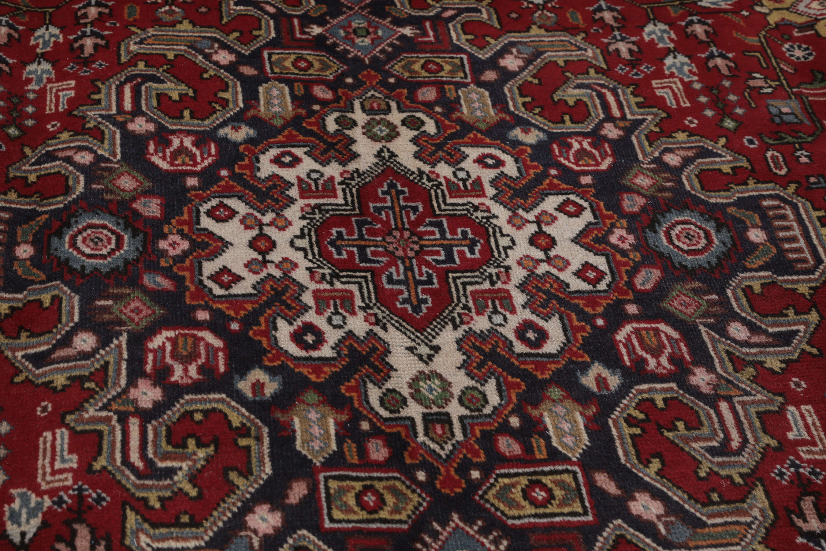 
    Tabriz - Black - 195 x 292 cm
  