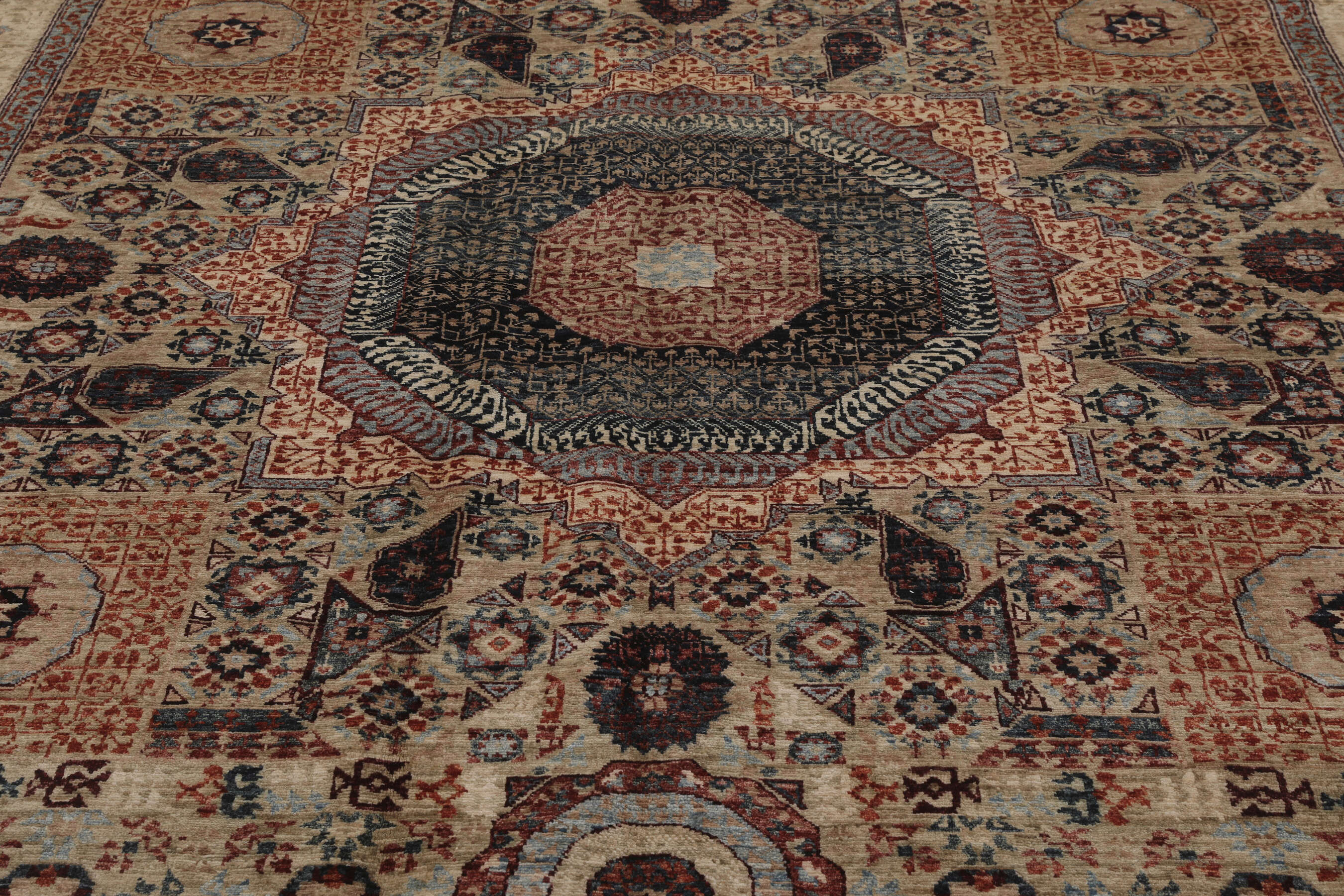 
    Mamluk - Brown - 246 x 299 cm
  