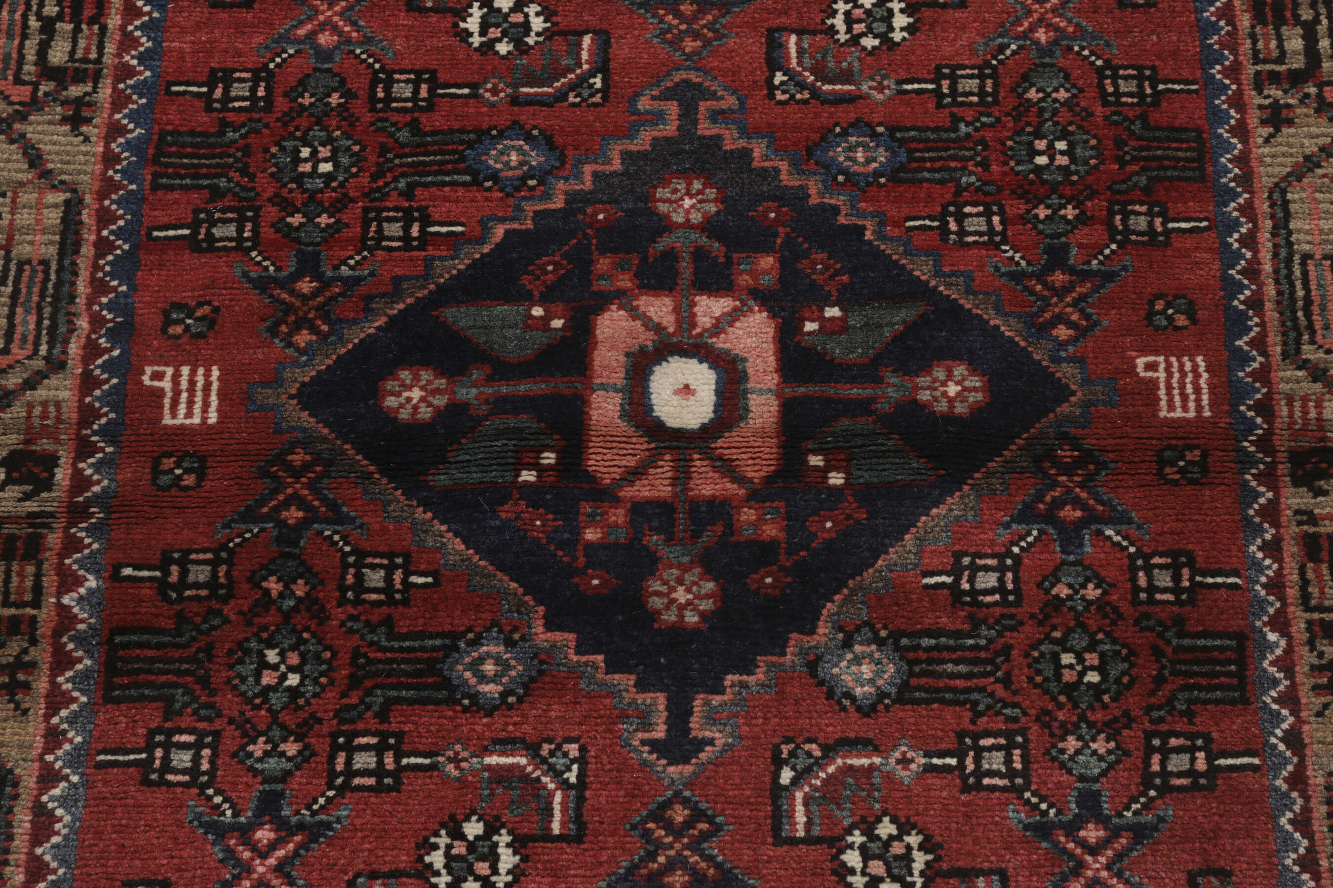 
    Hosseinabad - Black - 87 x 423 cm
  