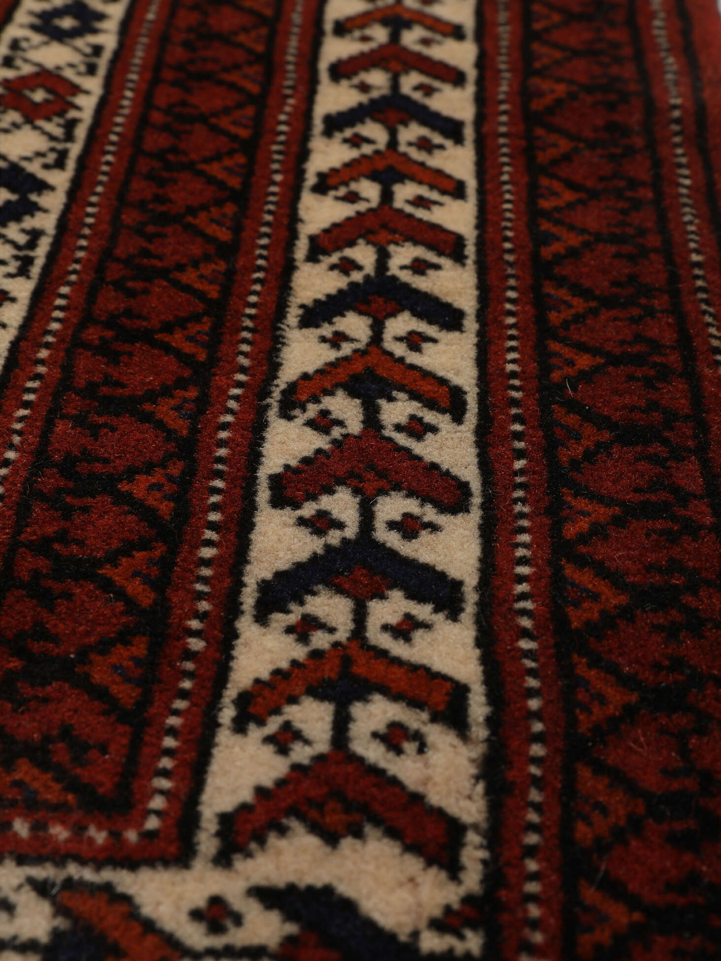
    Turkaman - Black - 86 x 128 cm
  