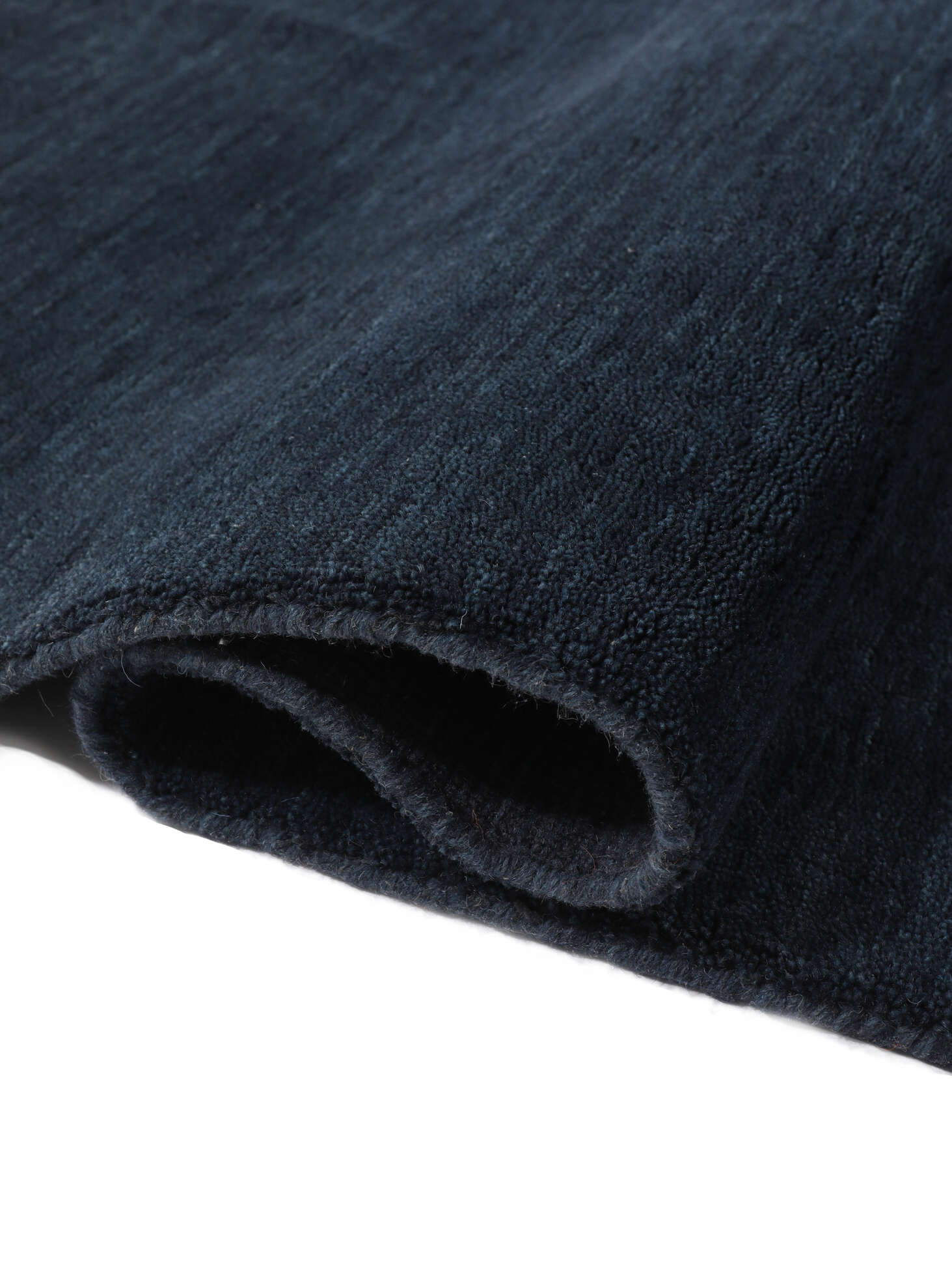 
    Handloom fringes - Dark blue - 200 x 300 cm
  