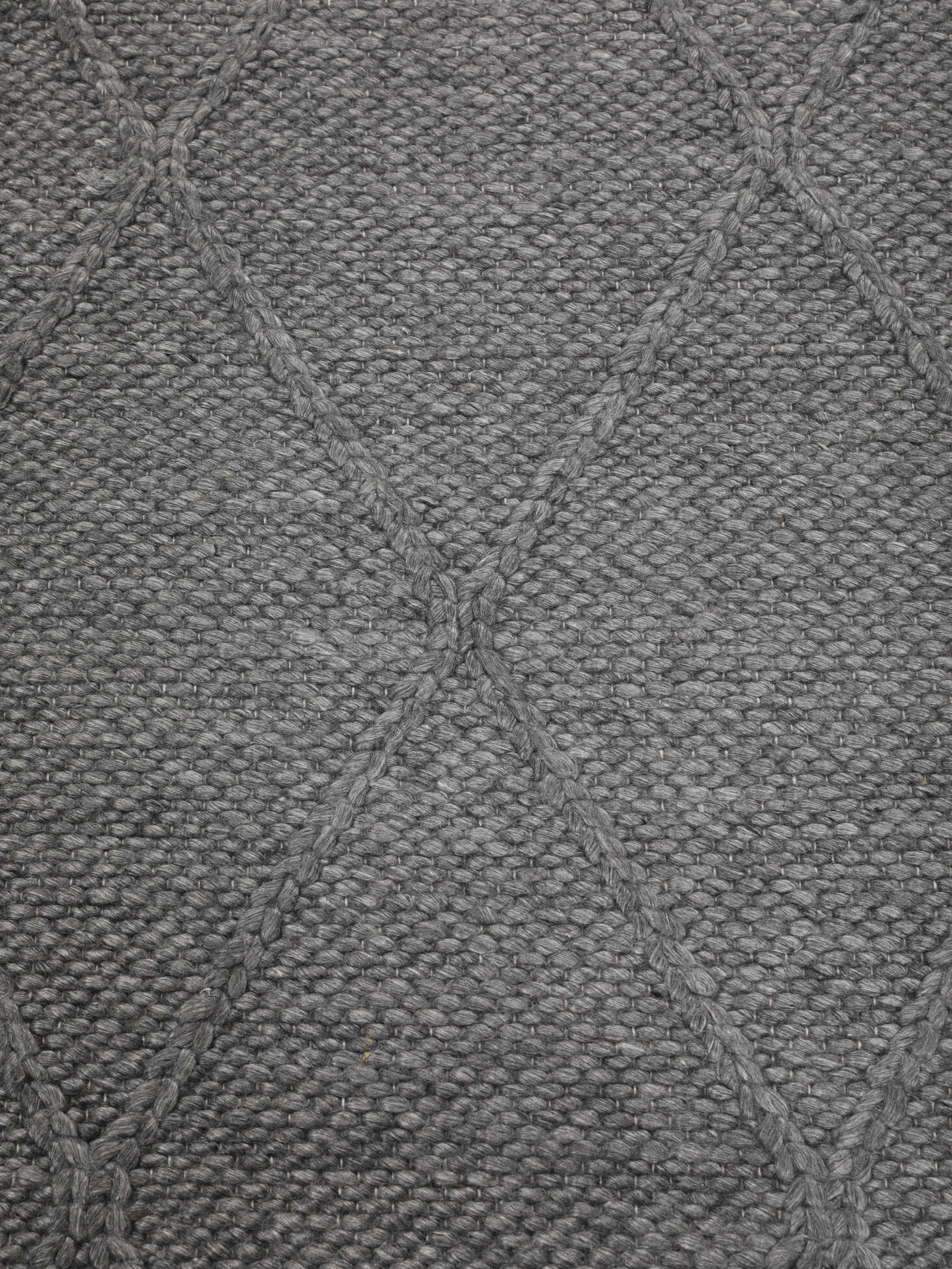 
    Svea - Dark grey - 200 x 300 cm
  