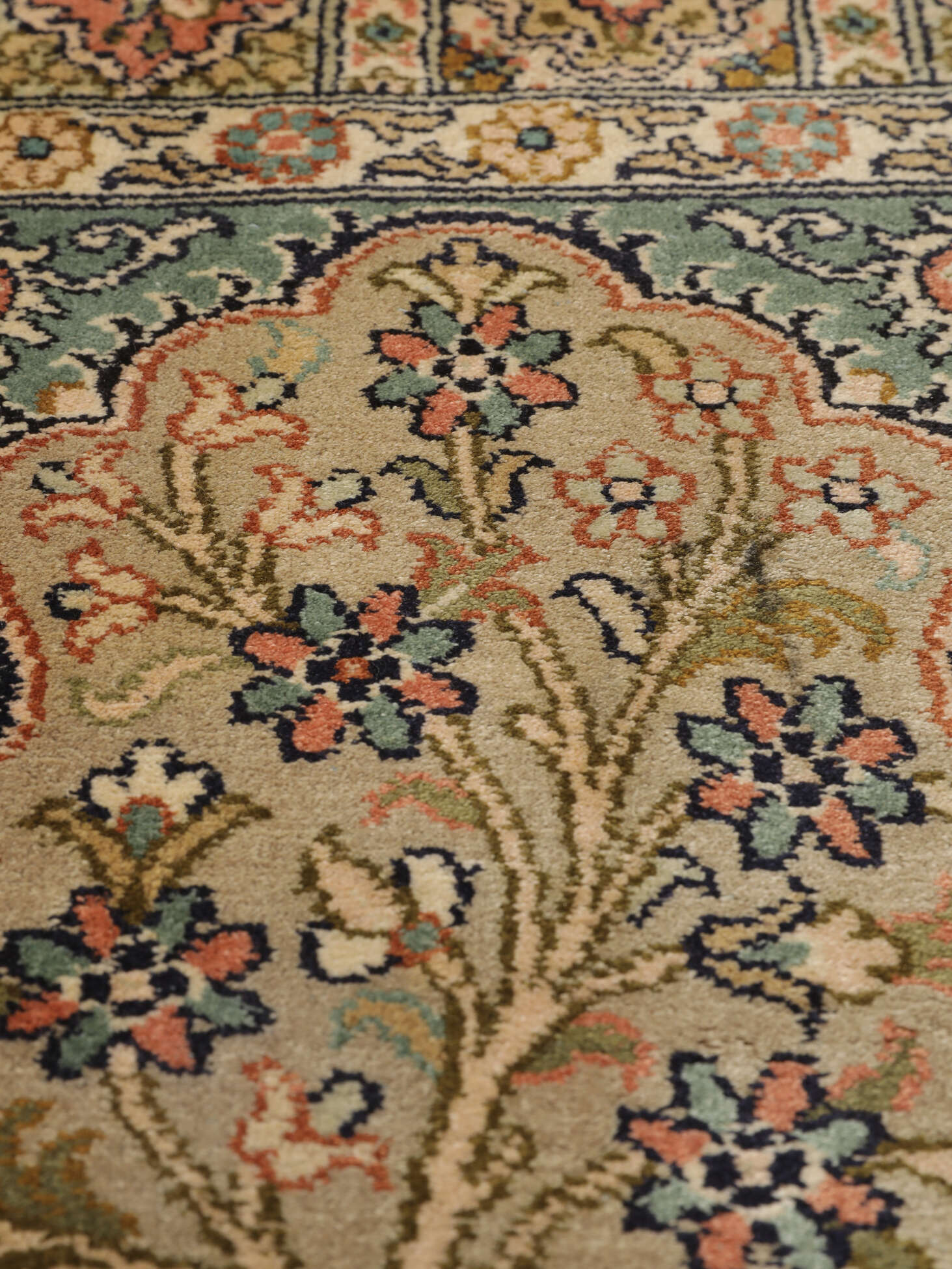 
    Kashmir pure silk - Brown - 76 x 306 cm
  