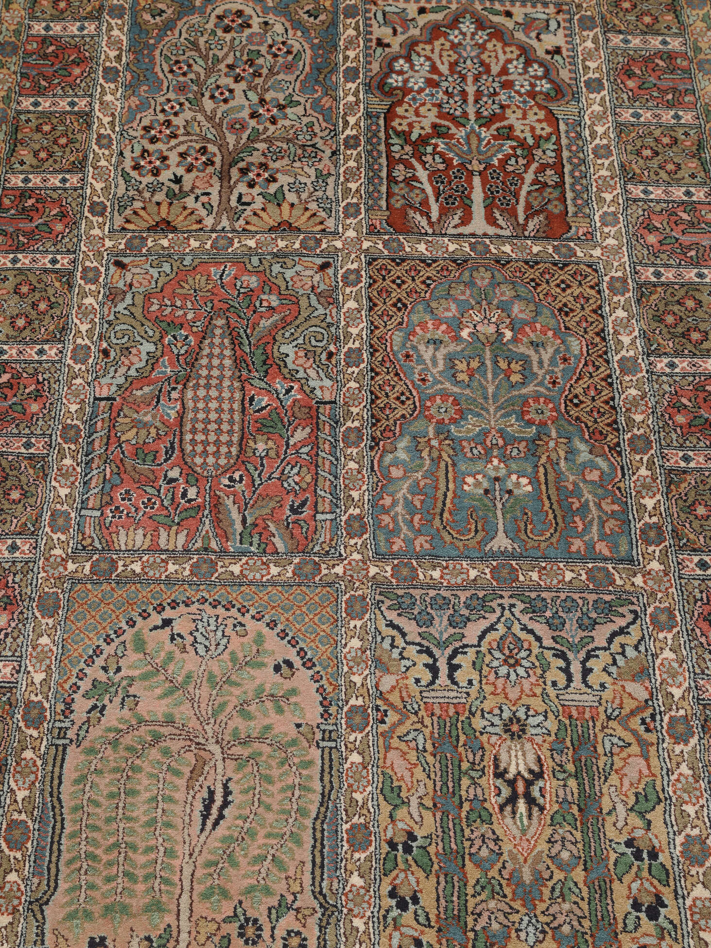 
    Kashmir pure silk - Brown - 82 x 301 cm
  