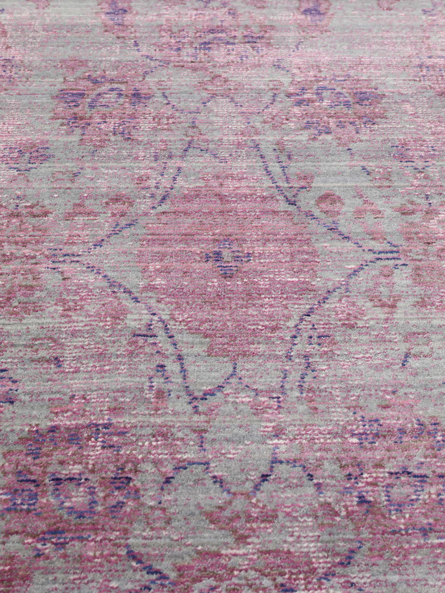 
    Maharani - Grey / Pink - 160 x 230 cm
  