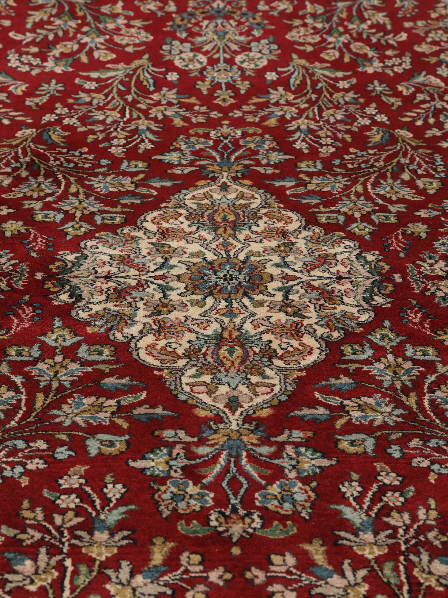 
    Kashmir pure silk - Dark red - 123 x 189 cm
  