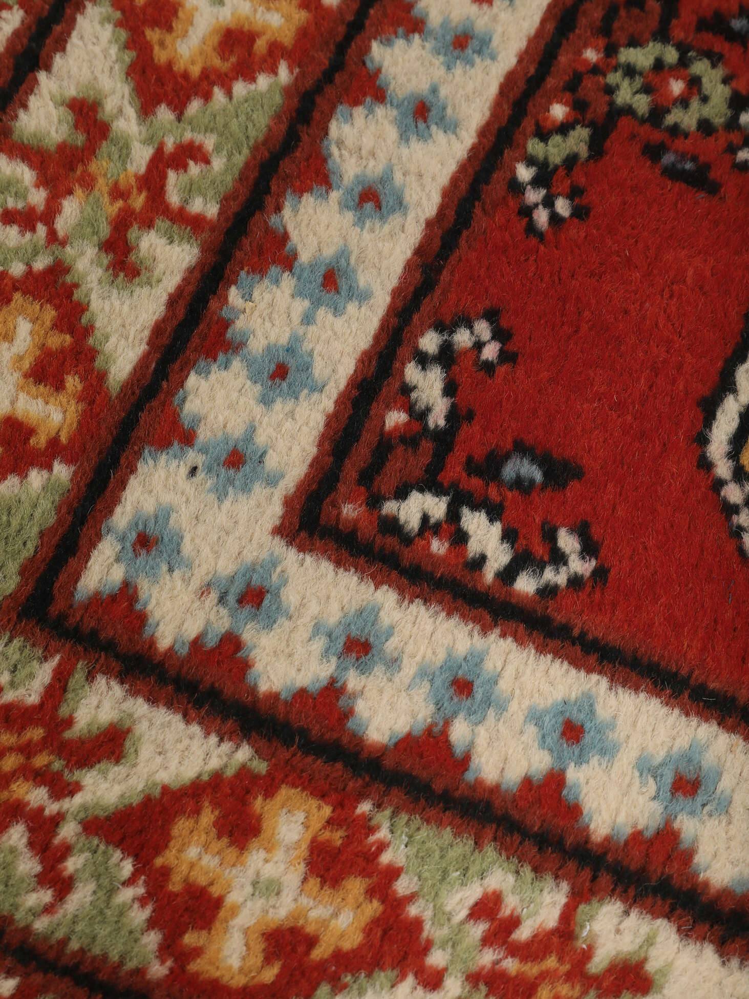 
    Afghan Fine - Dark red - 82 x 303 cm
  