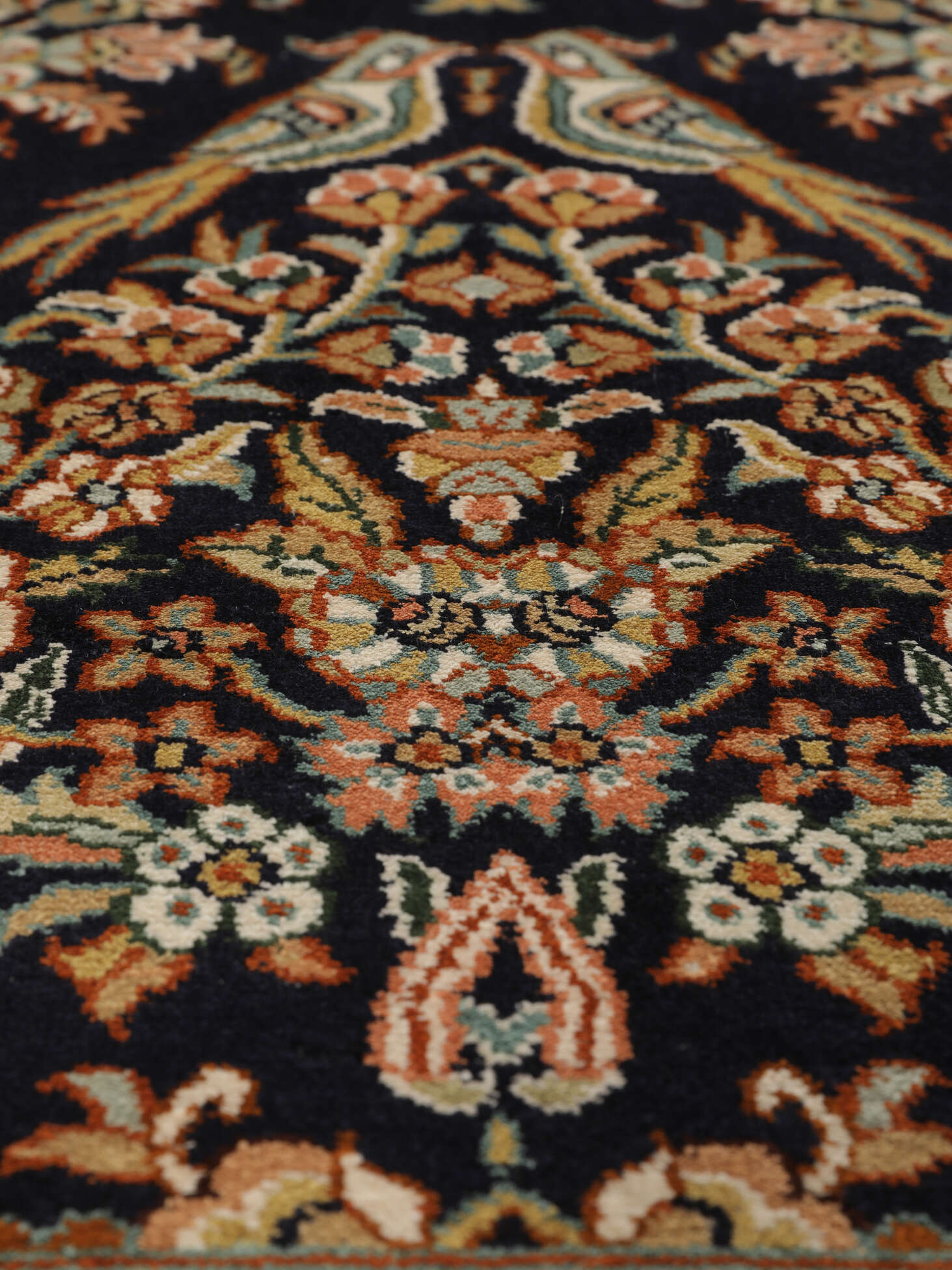 
    Kashmir pure silk - Brown - 124 x 190 cm
  