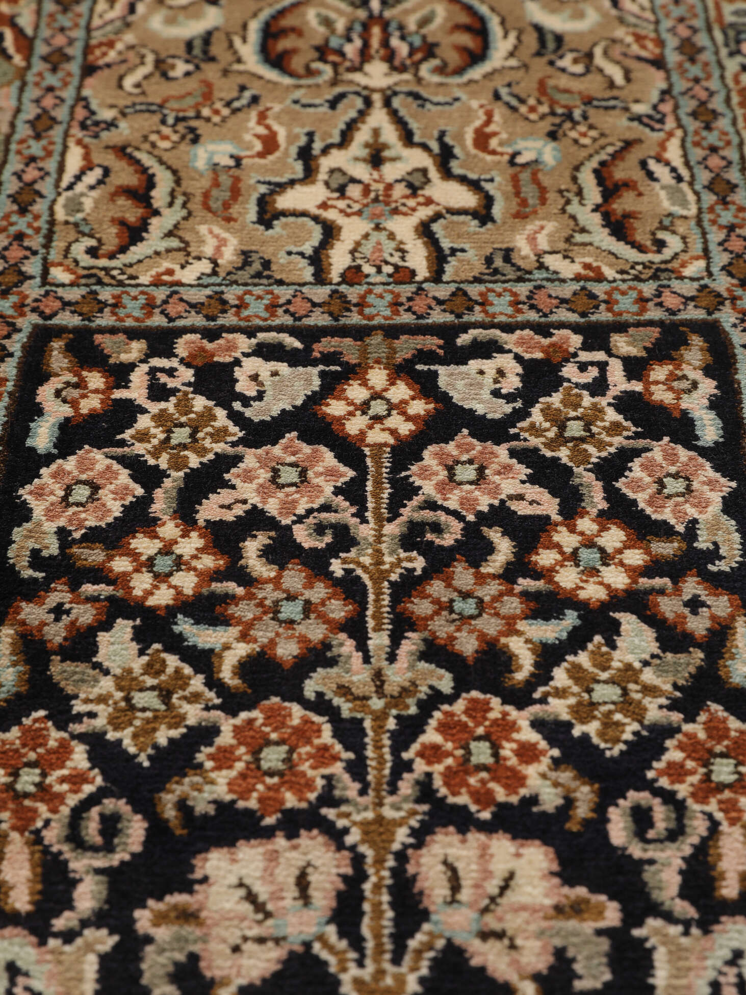 
    Kashmir pure silk - Brown - 79 x 245 cm
  