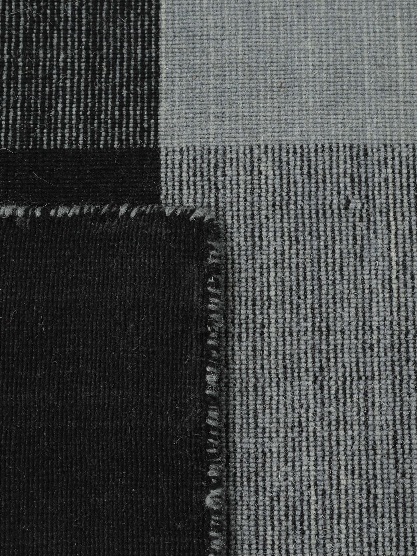 
    Check Kilim - Black / Dark grey - 160 x 230 cm
  