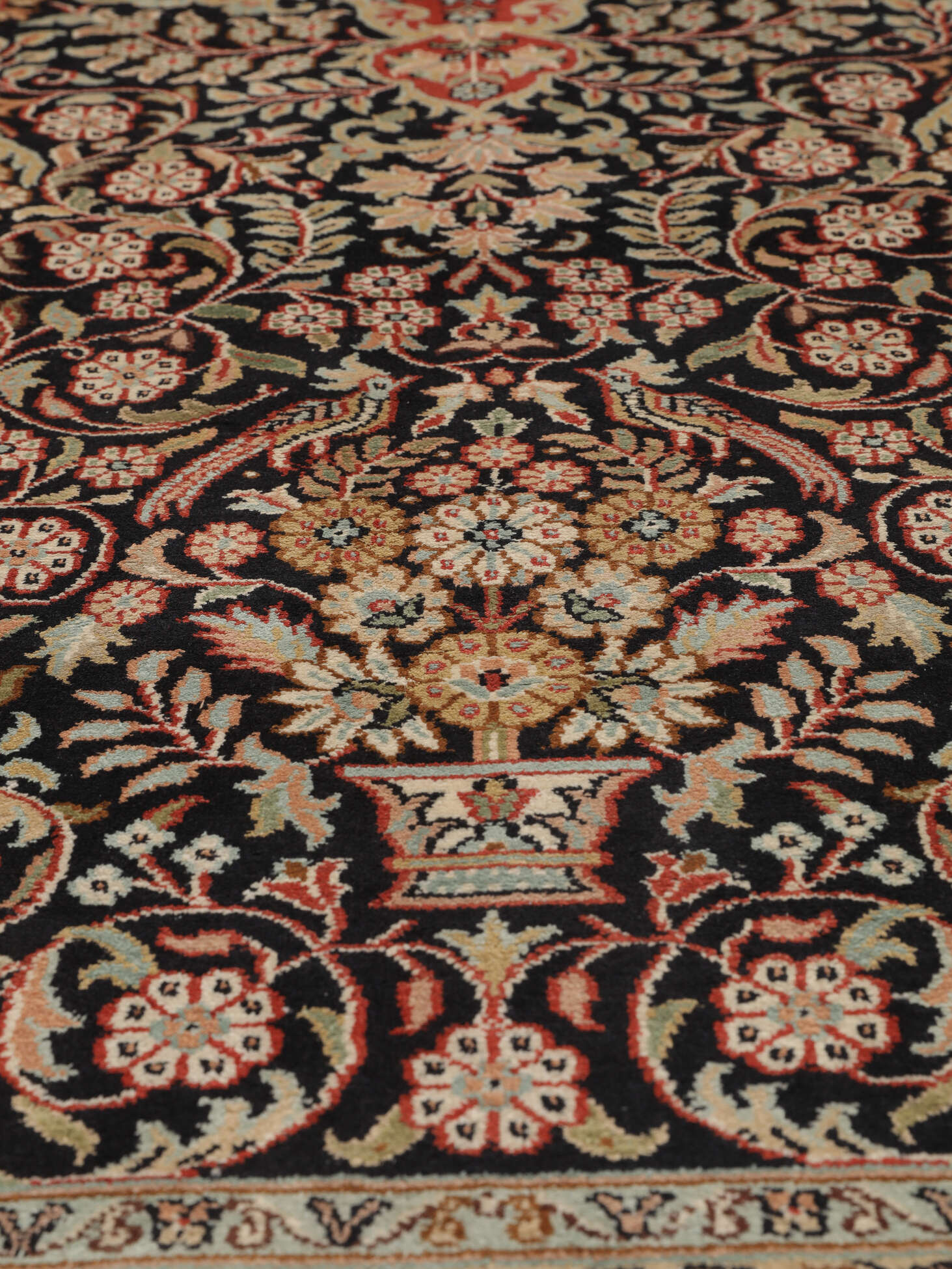 
    Kashmir pure silk - Brown - 182 x 278 cm
  