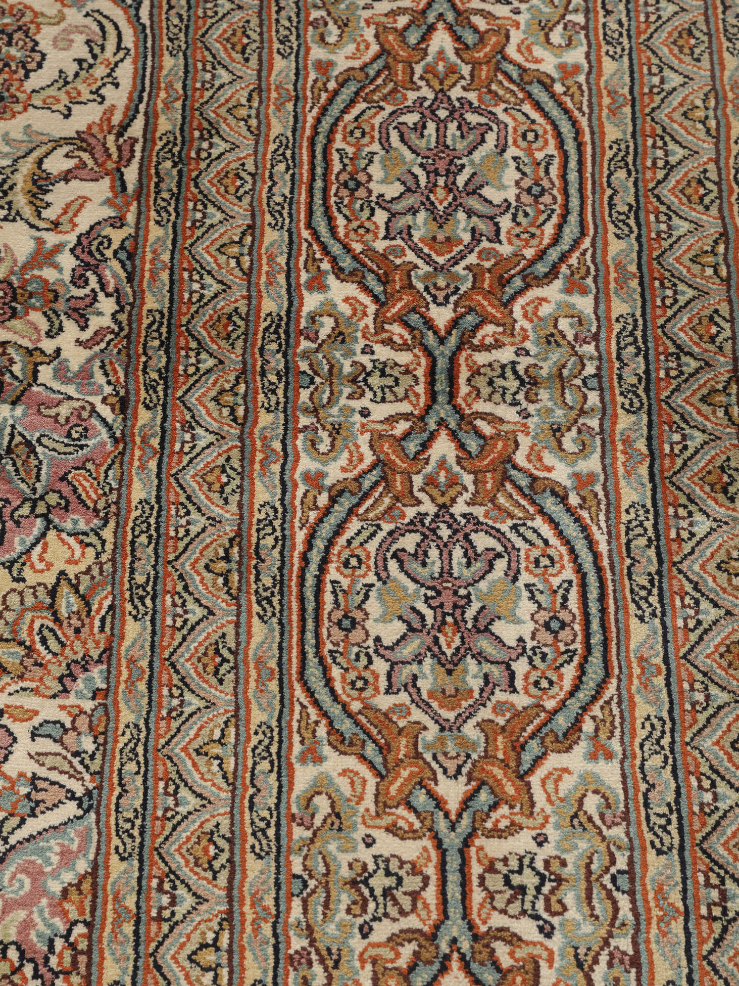 
    Kashmir pure silk - Brown - 186 x 280 cm
  