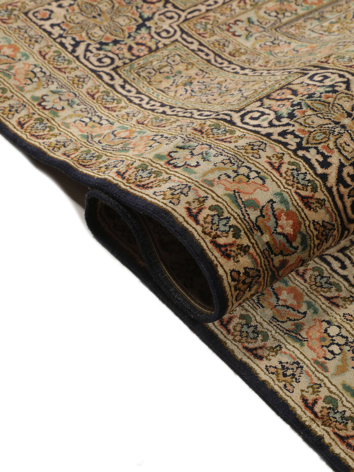 
    Kashmir pure silk - Brown - 354 x 542 cm
  