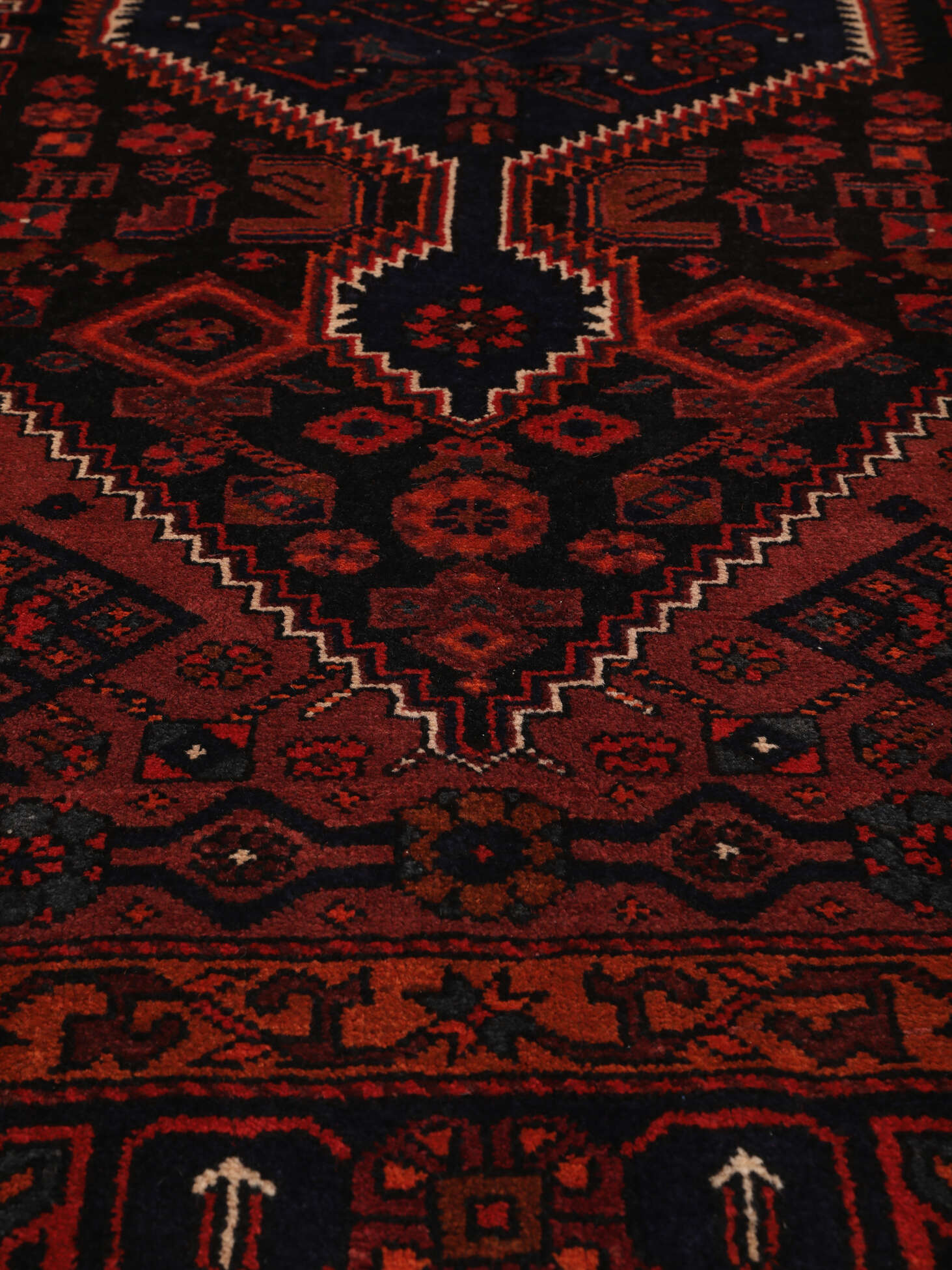 
    Hamadan - Black - 145 x 240 cm
  