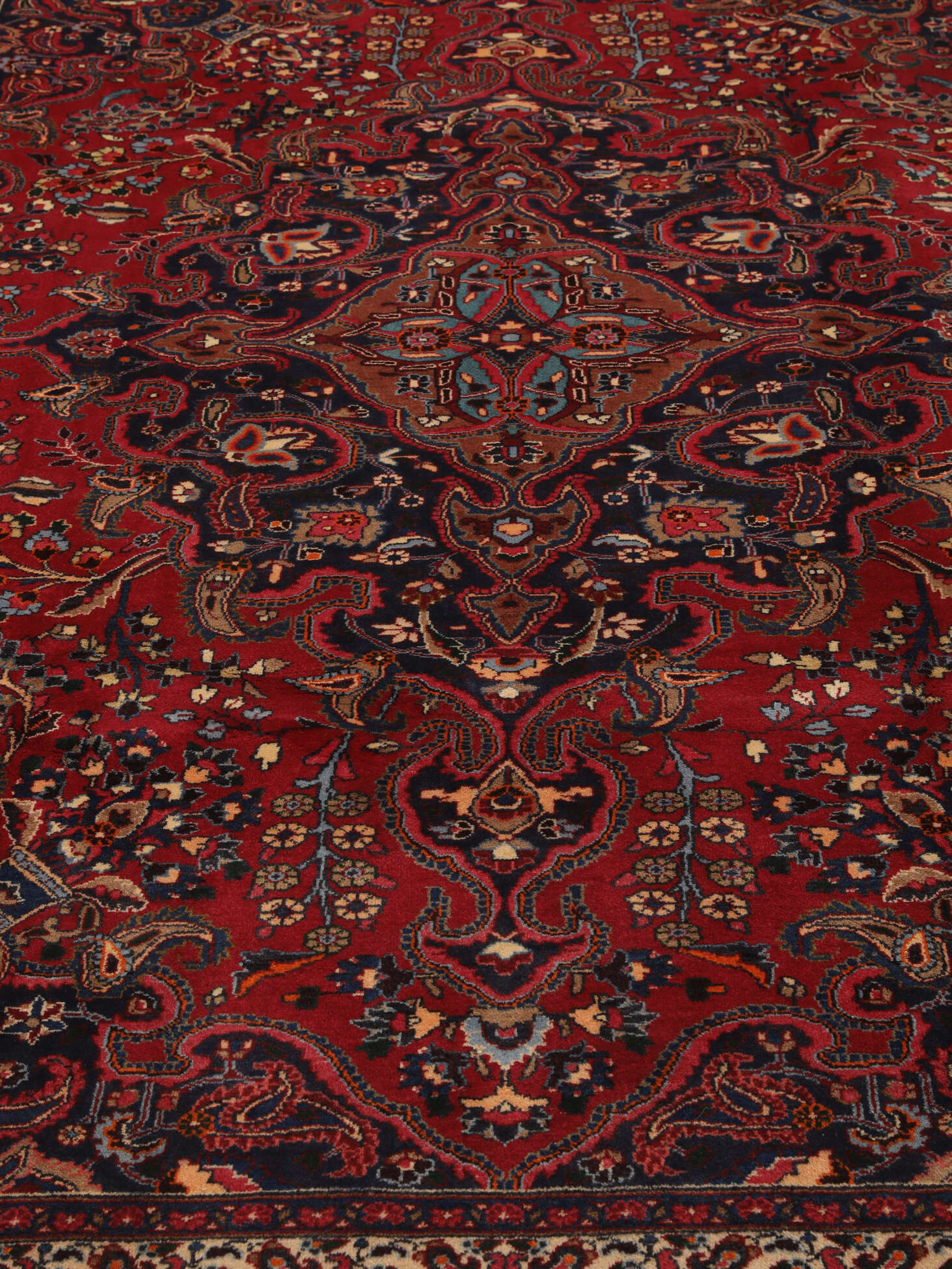 
    Mashad - Dark red - 260 x 345 cm
  