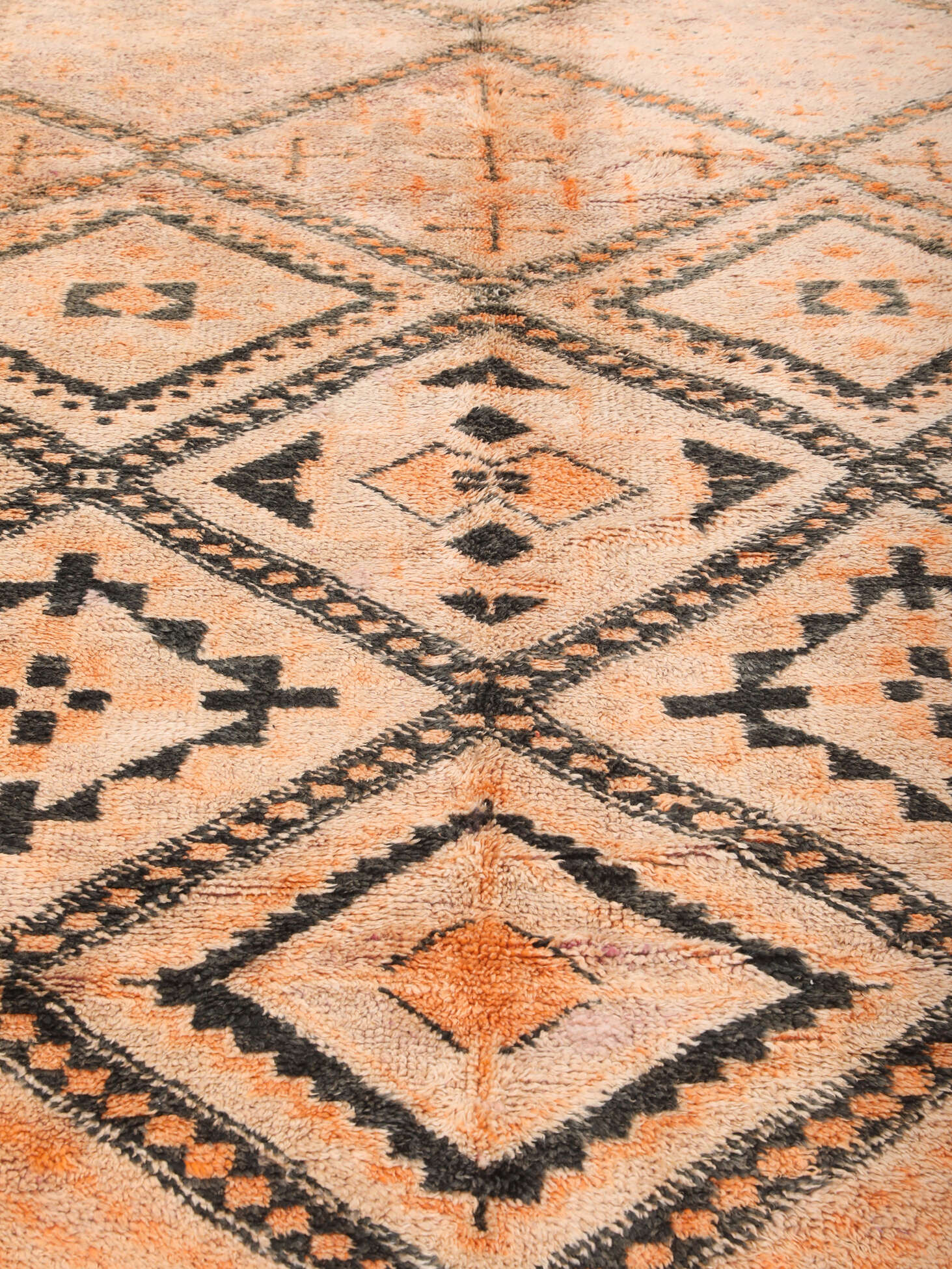
    Berber Moroccan - Mid Atlas Vintage - Brown - 204 x 332 cm
  