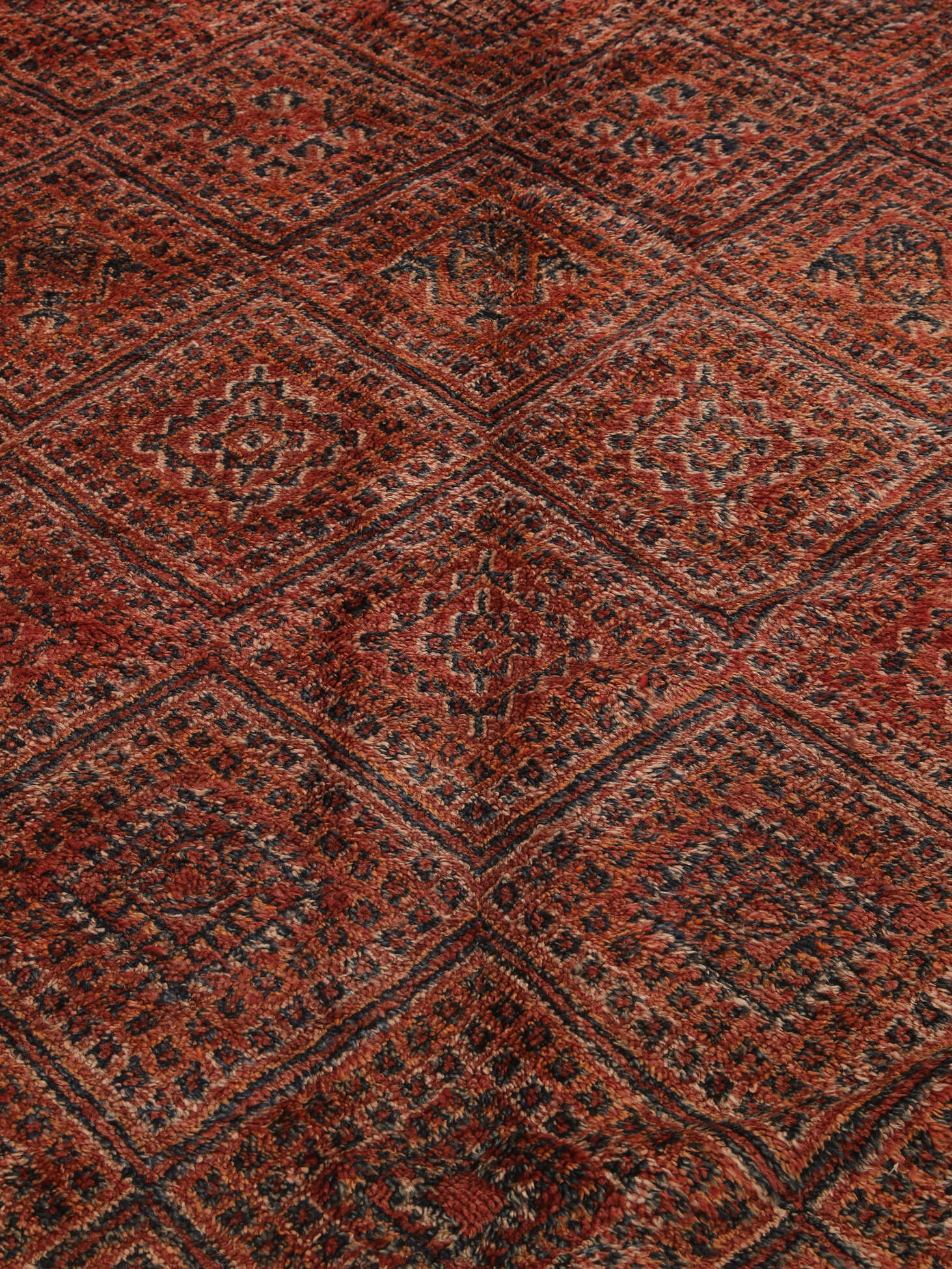 
    Berber Moroccan - Mid Atlas Vintage - Dark red - 200 x 384 cm
  