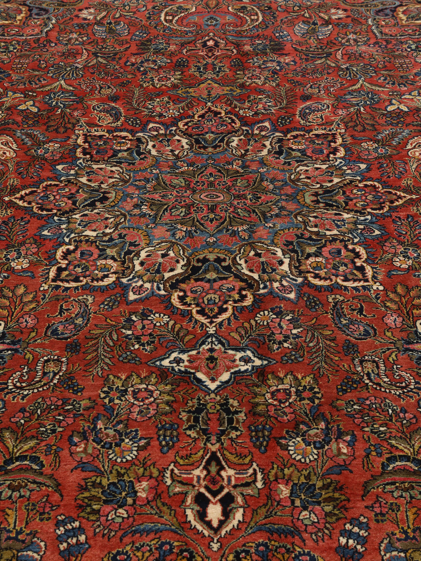 
    Kermanshah - Dark red - 325 x 450 cm
  