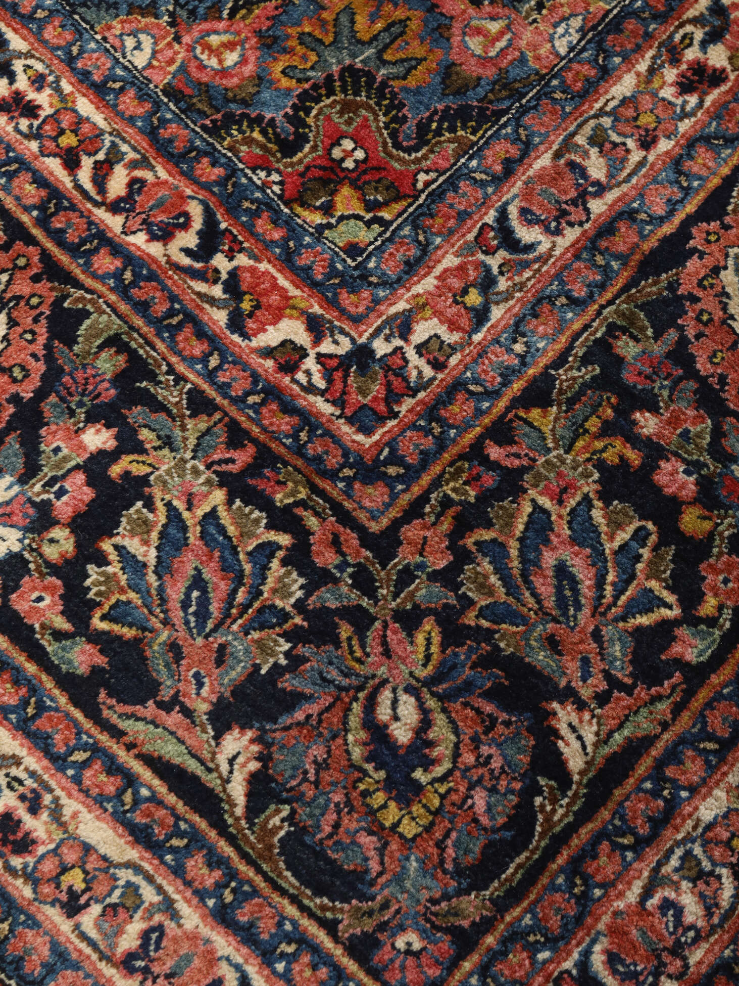 
    Kermanshah - Dark red - 325 x 450 cm
  