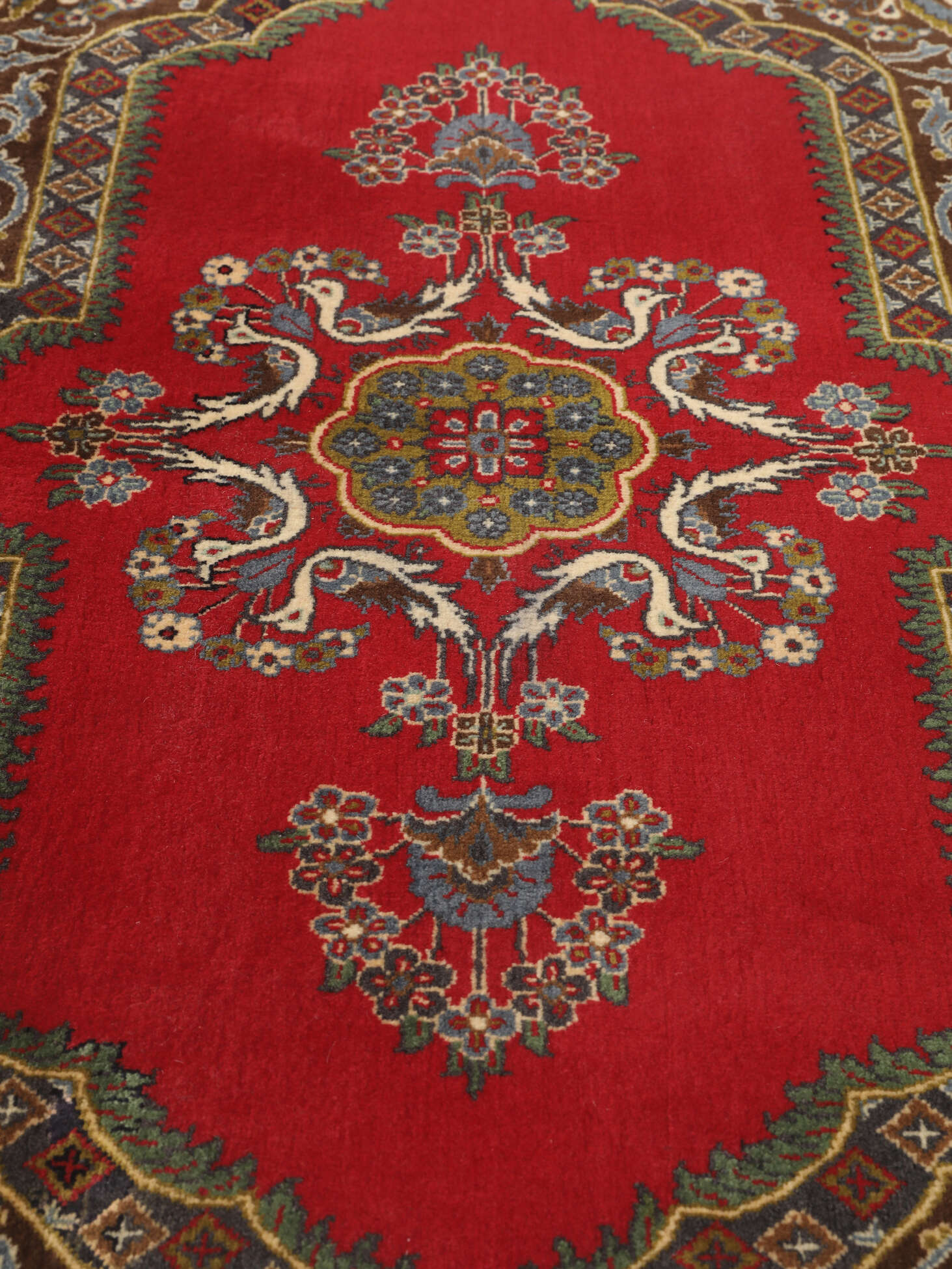 
    Keshan - Dark red - 66 x 98 cm
  