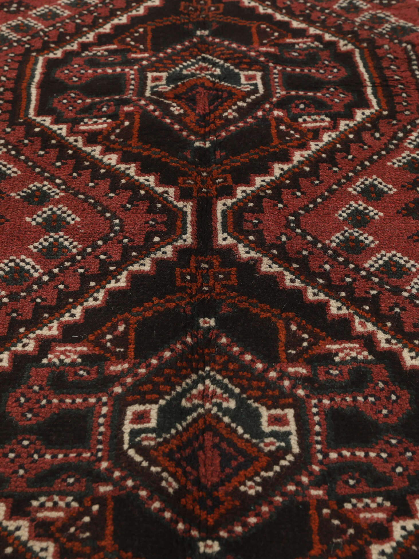 
    Shiraz - Black - 74 x 118 cm
  
