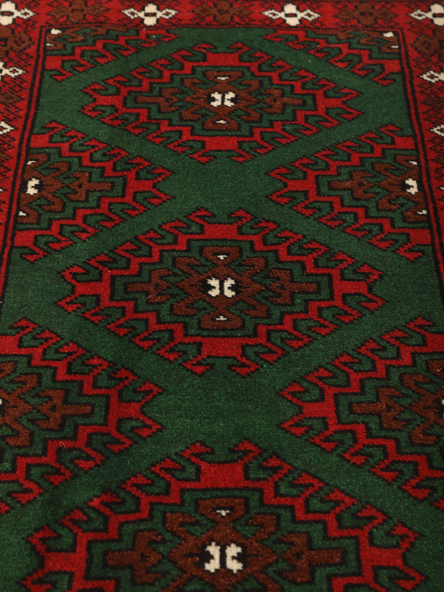 
    Turkaman - Black - 60 x 94 cm
  