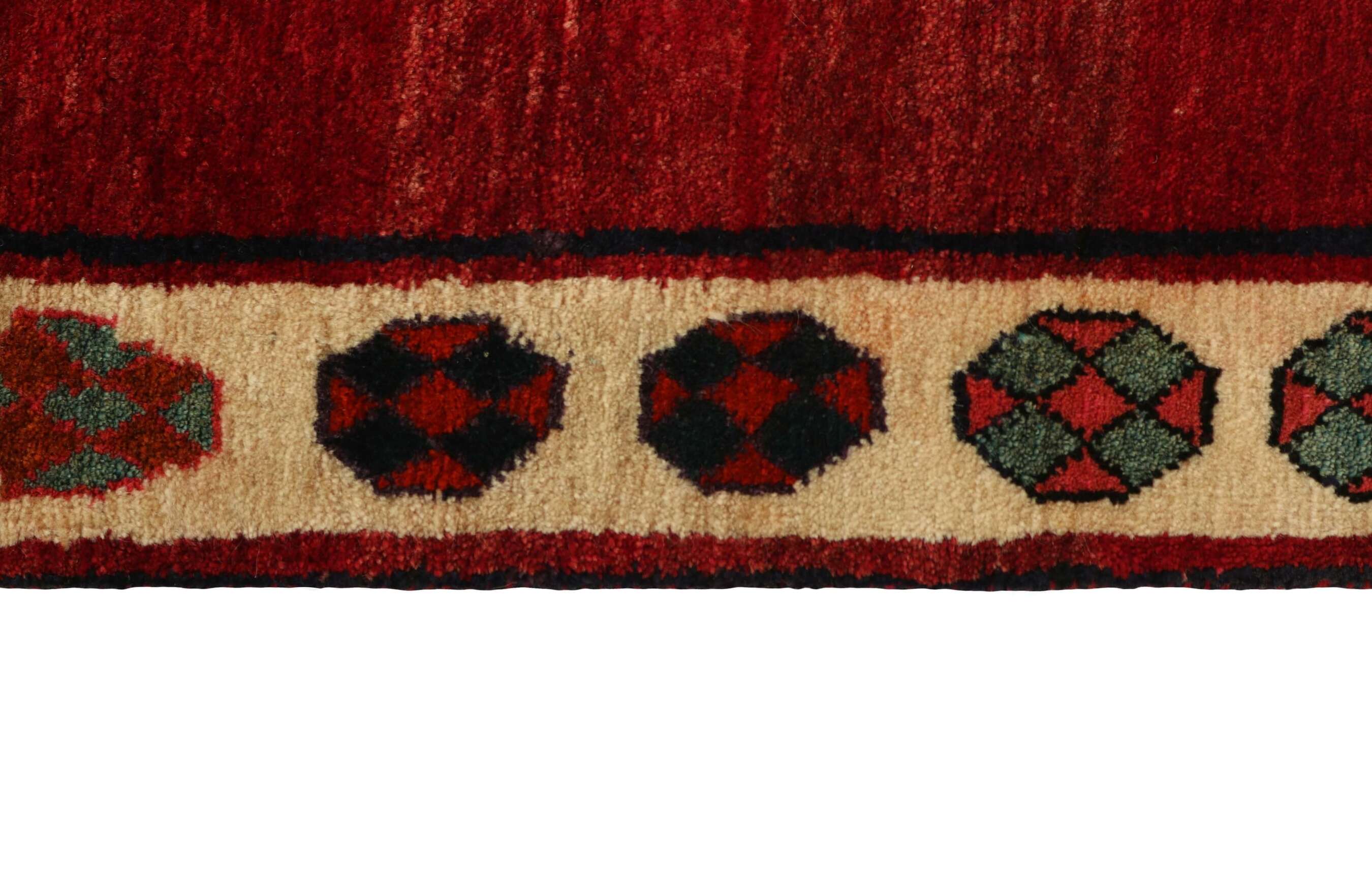 
    Qashqai Old pictorial - Dark red - 112 x 194 cm
  