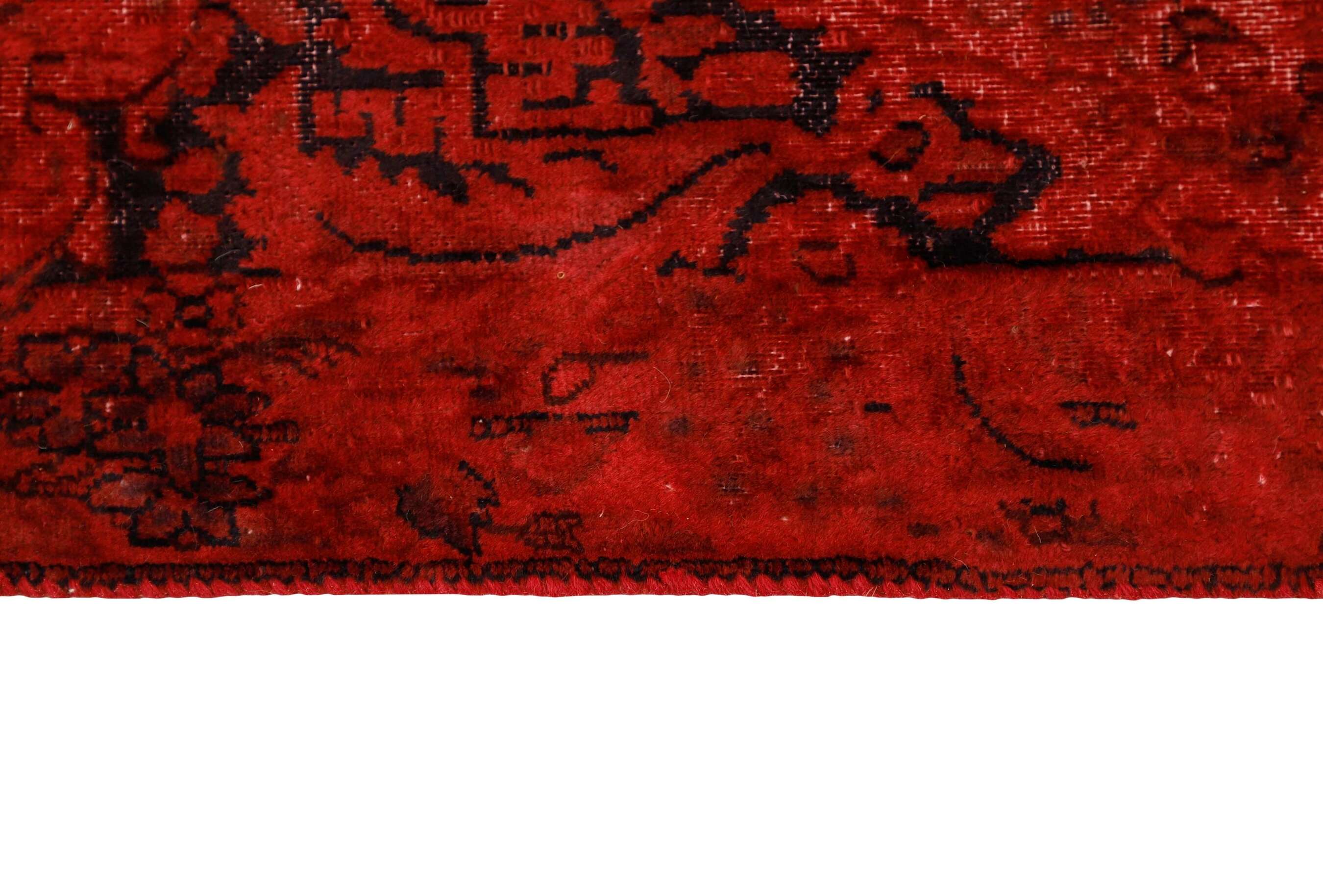 
    Vintage Heritage - Dark red - 298 x 420 cm
  