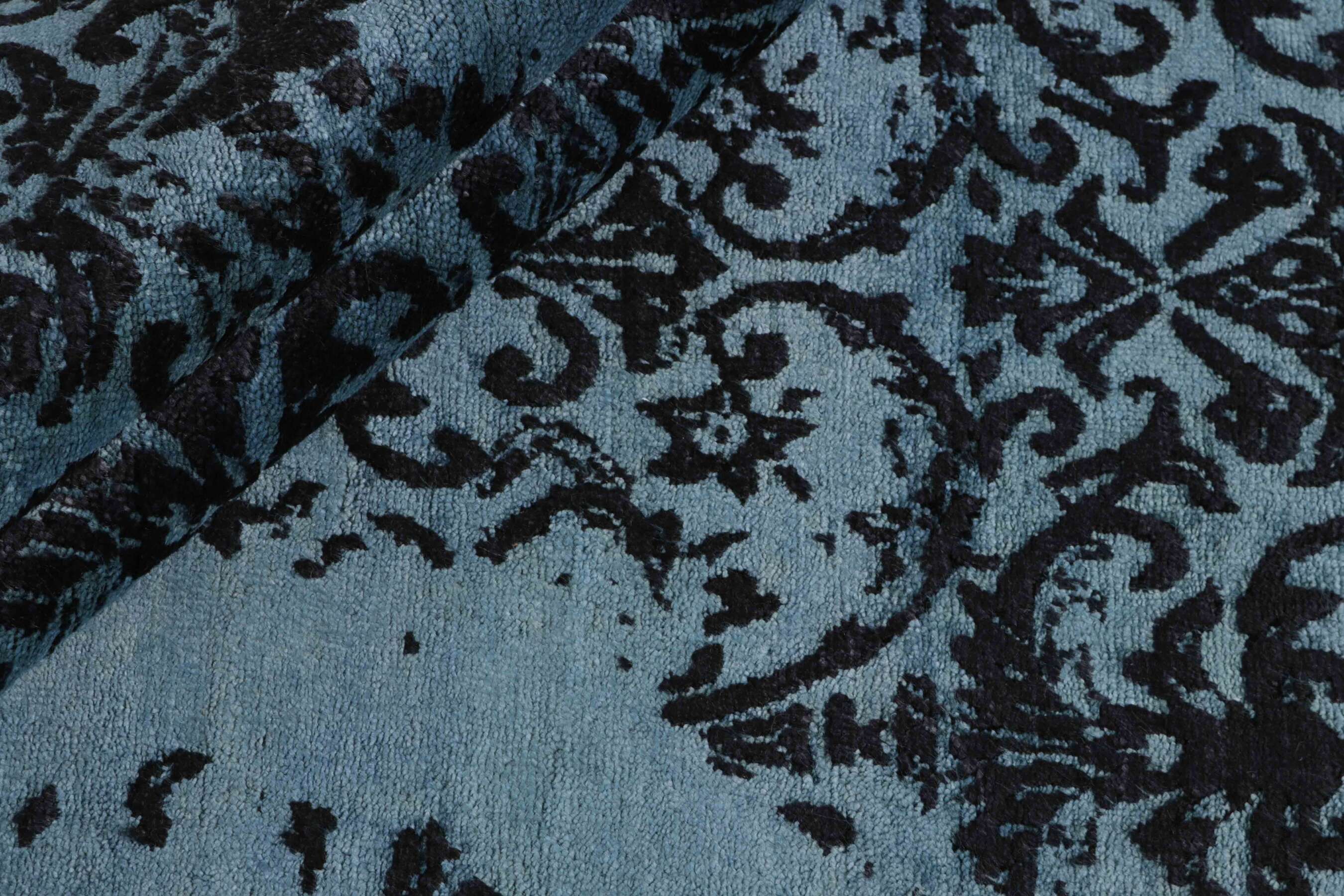 
    Damask Collection - Dark blue - 142 x 203 cm
  