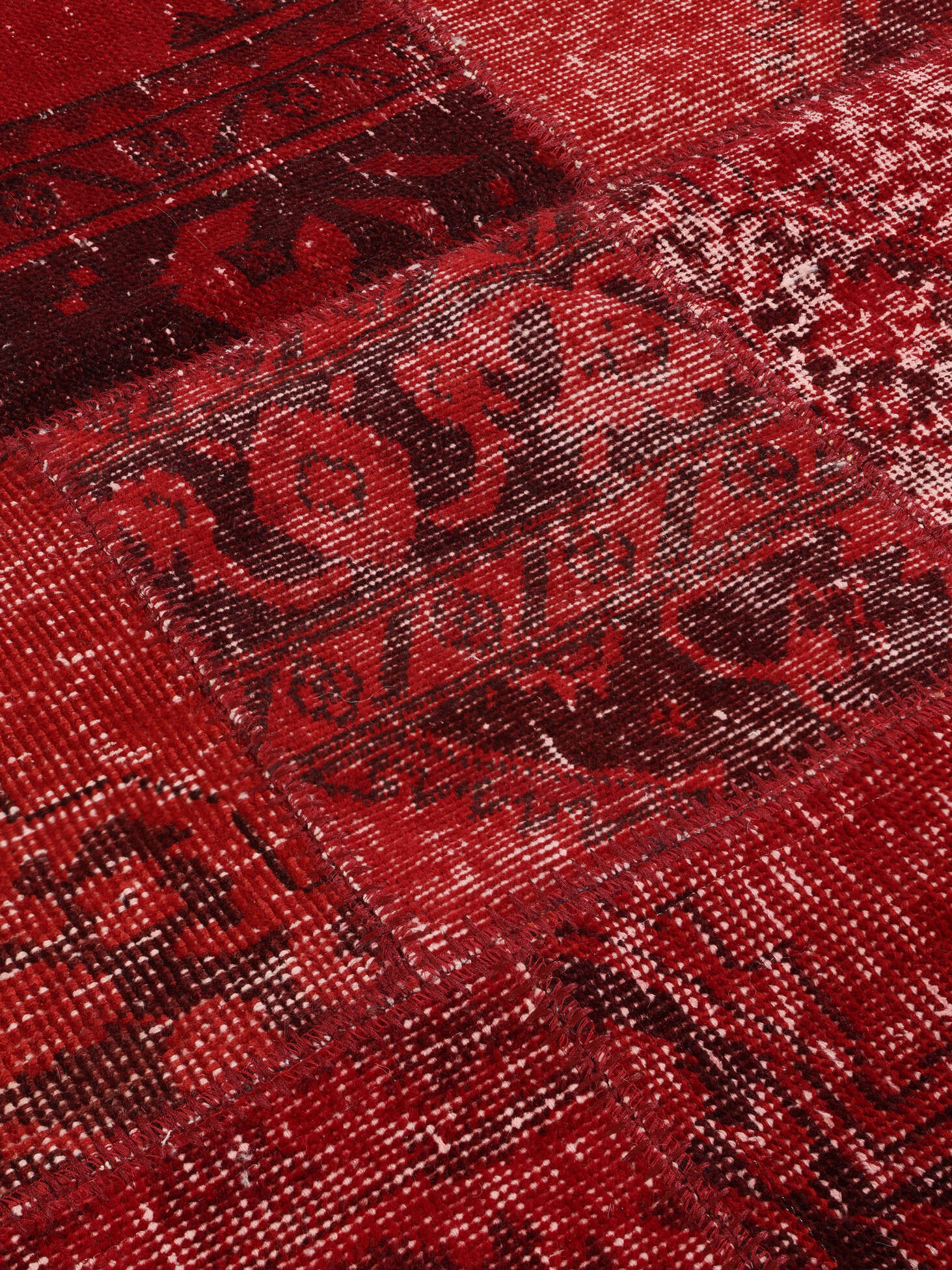
    Patchwork - Dark red - 138 x 200 cm
  