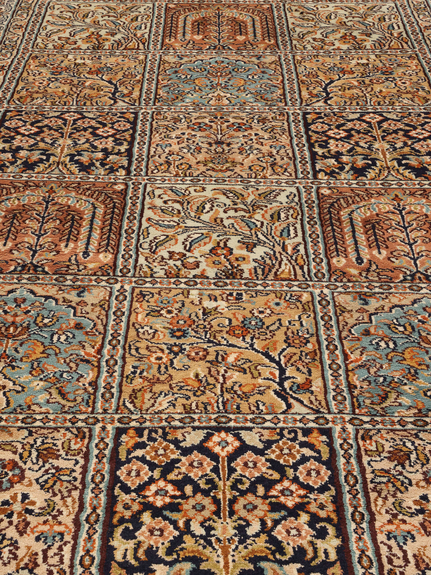 
    Kashmir pure silk - Brown - 97 x 151 cm
  