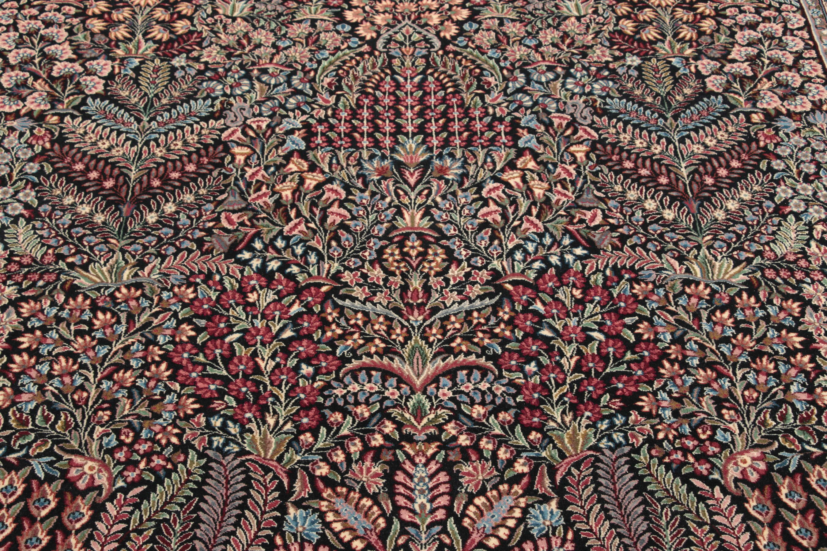 
    Kerman Sherkat Farsh - Brown - 210 x 300 cm
  