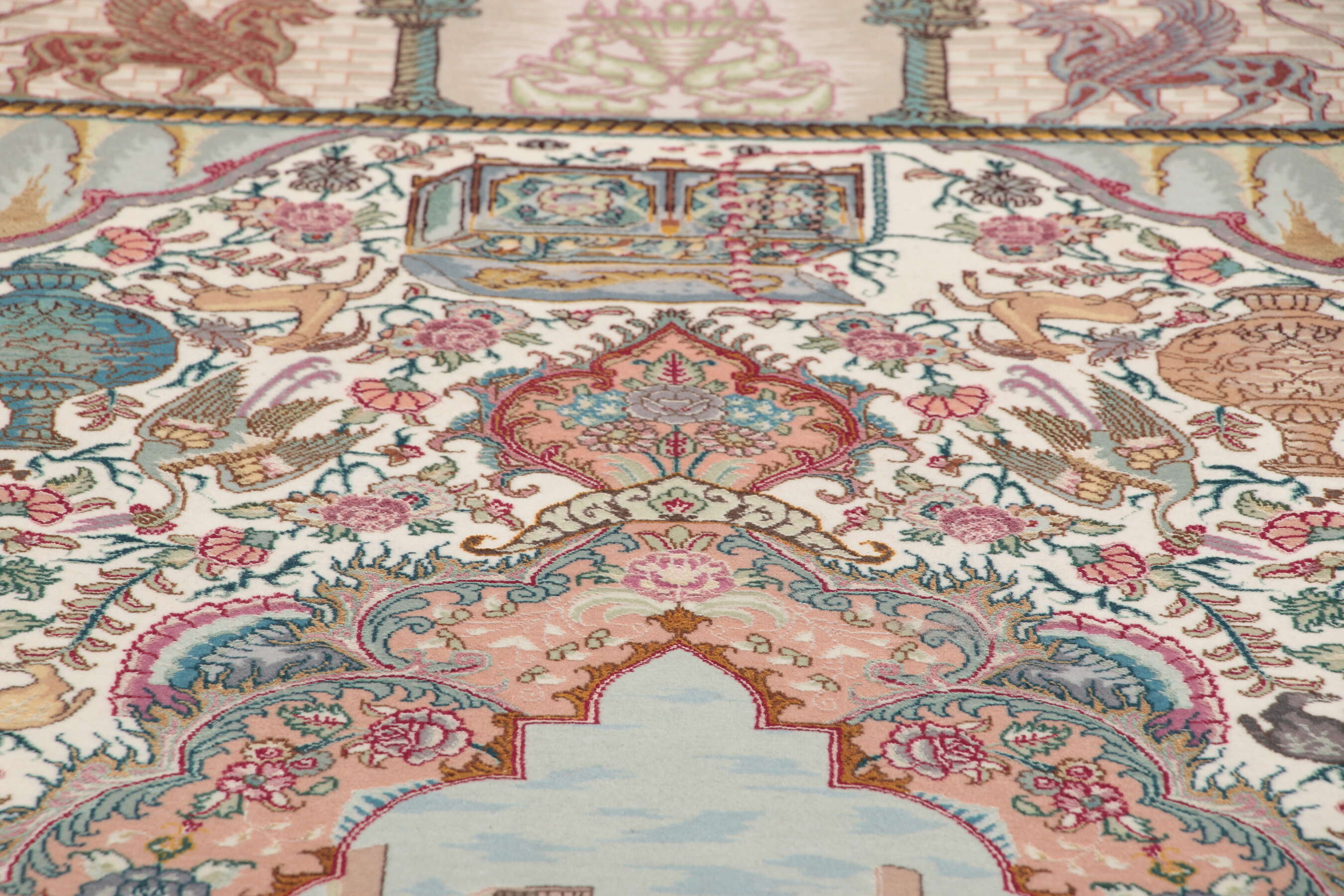 
    Tabriz 60 Raj silk warp - Brown - 100 x 153 cm
  