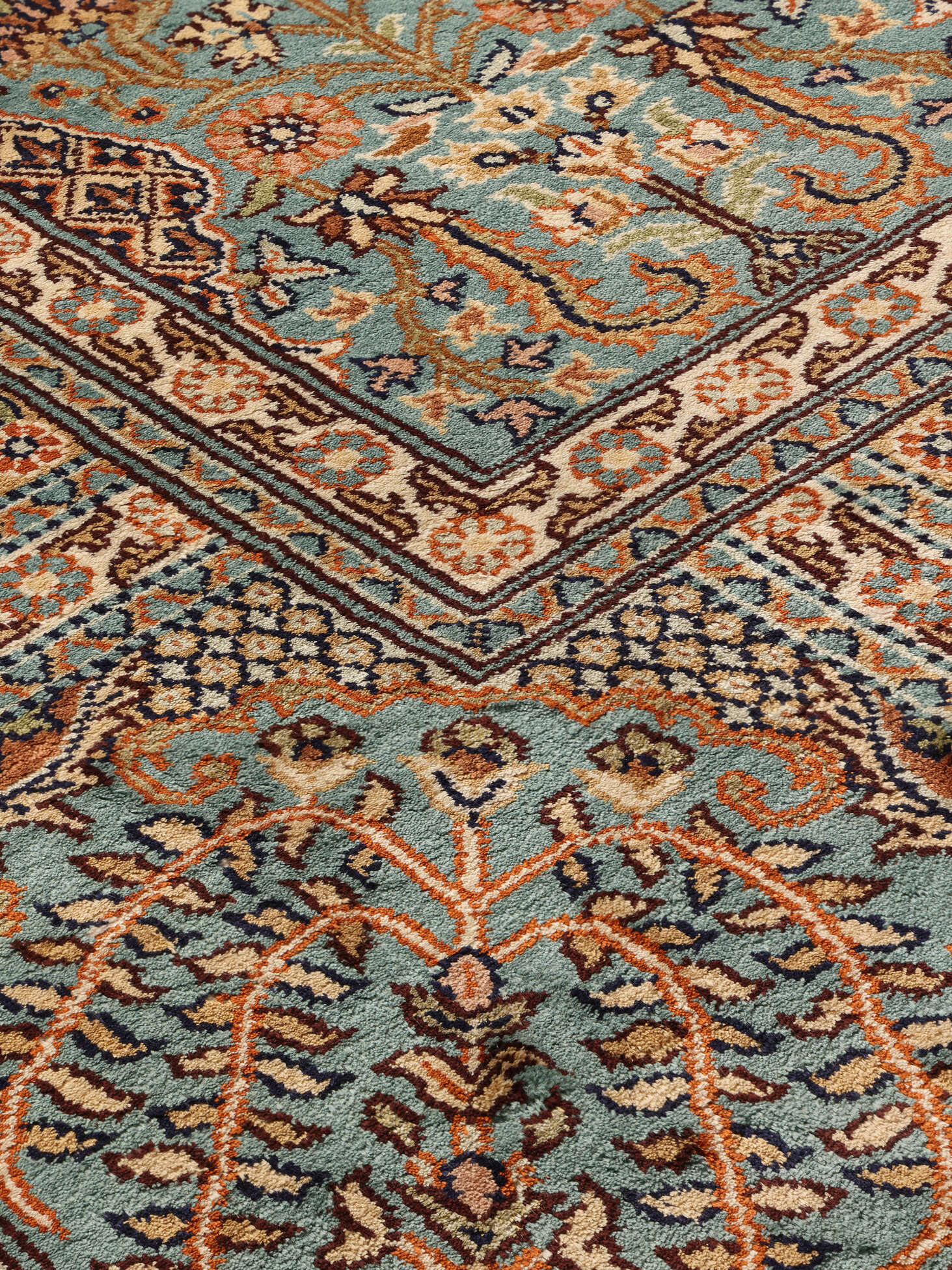 
    Kashmir pure silk - Brown - 129 x 182 cm
  