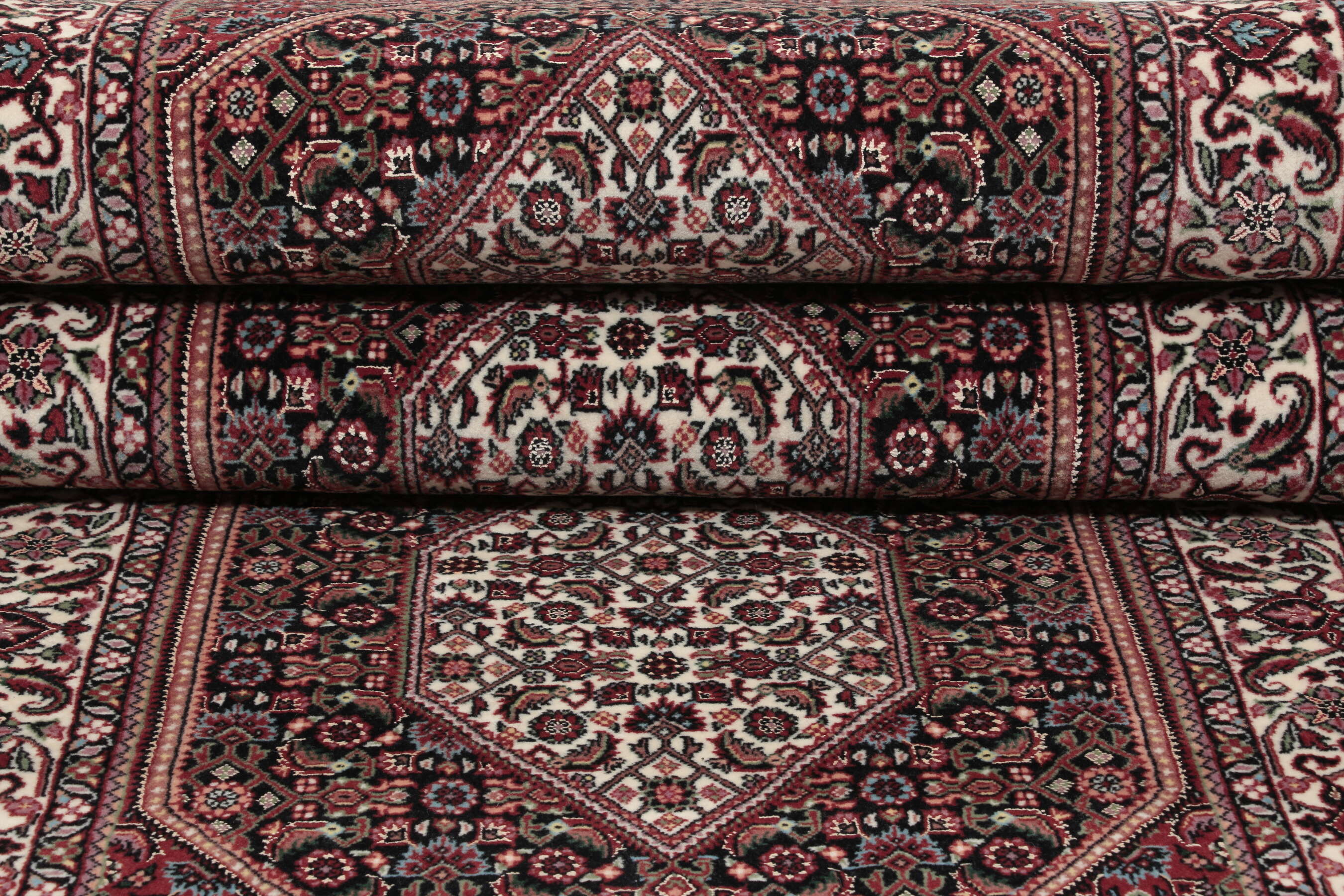
    Bidjar with silk - Dark red - 82 x 300 cm
  
