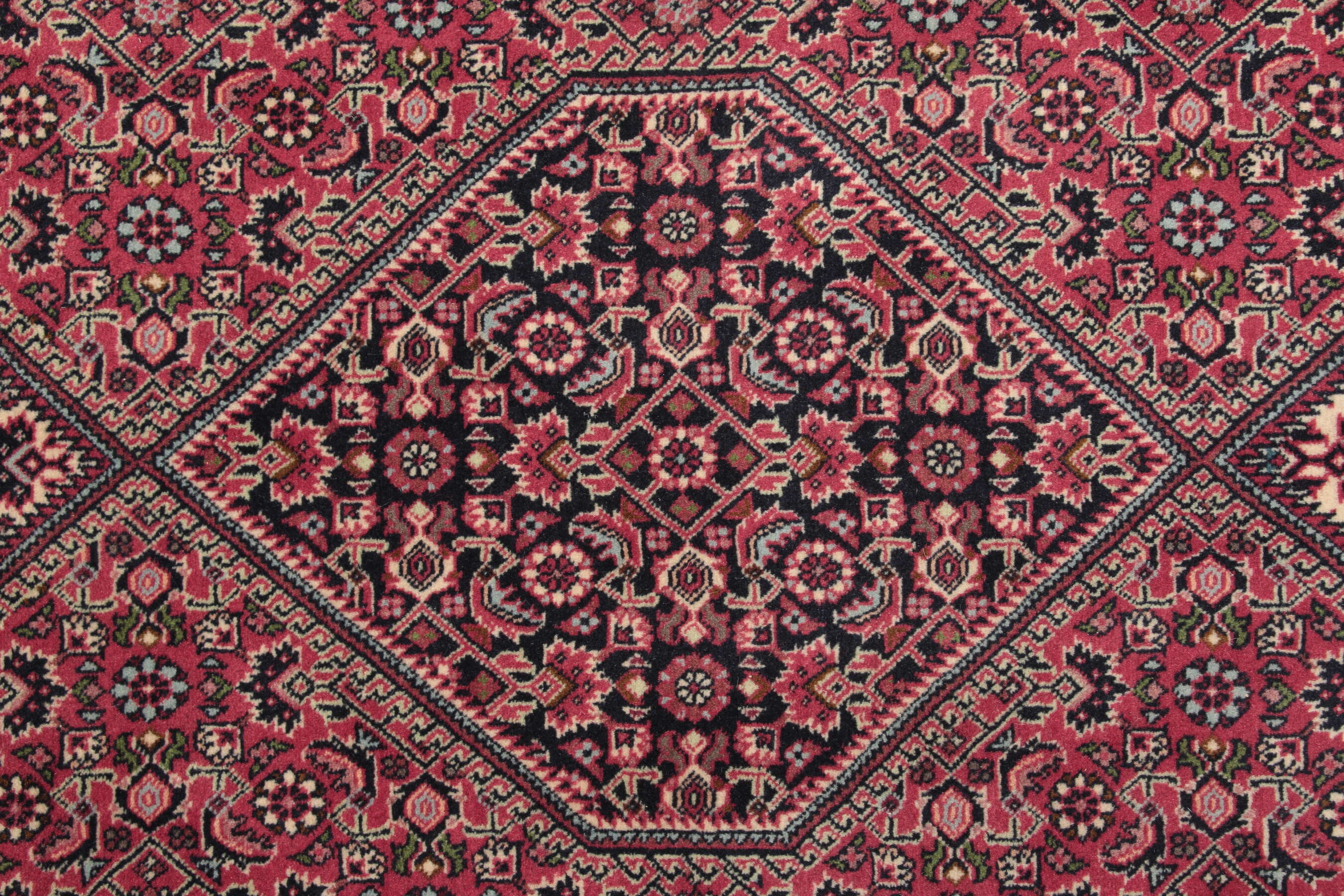 
    Bidjar - Dark red - 87 x 343 cm
  
