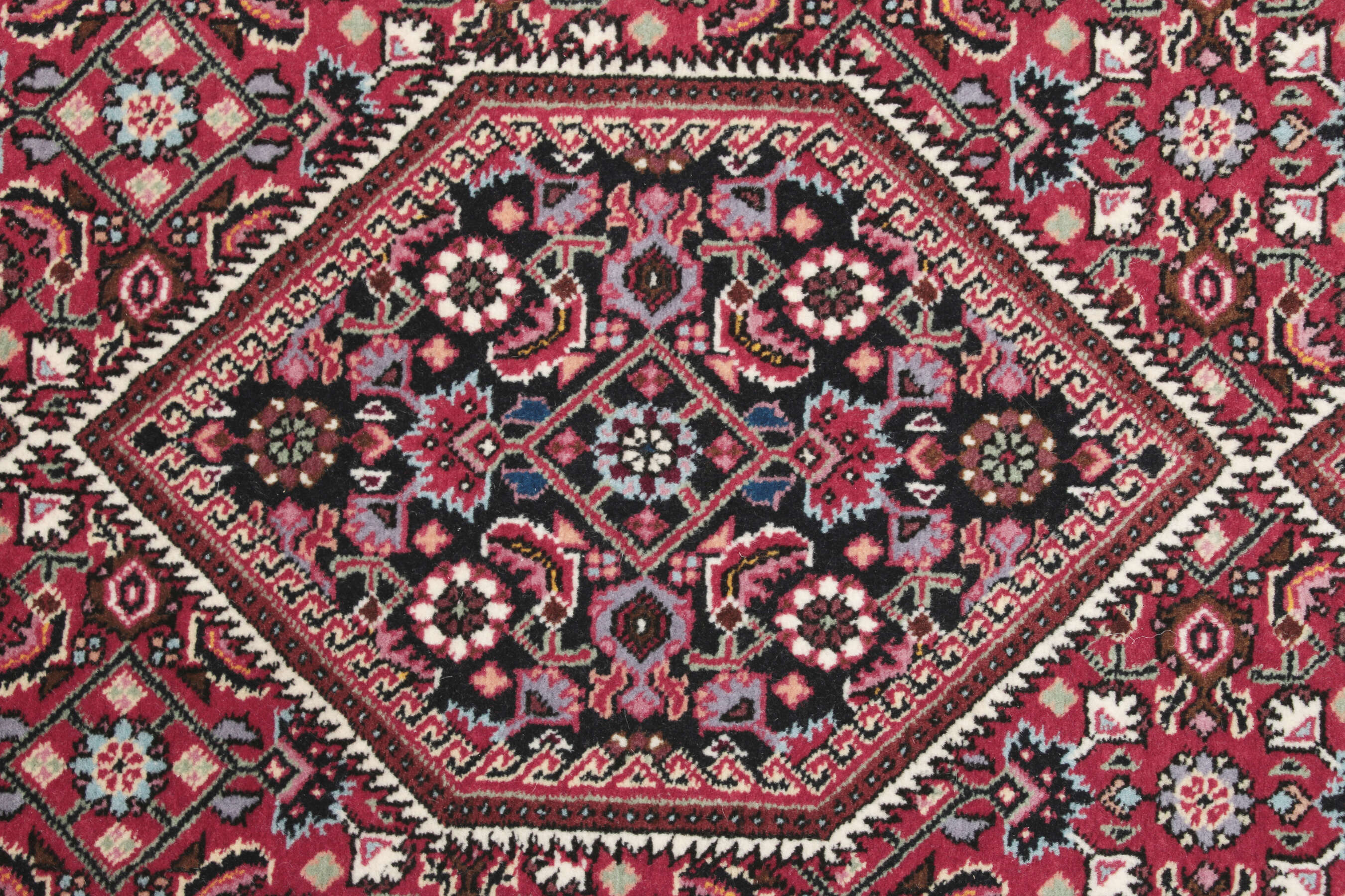 
    Bidjar - Dark red - 63 x 395 cm
  