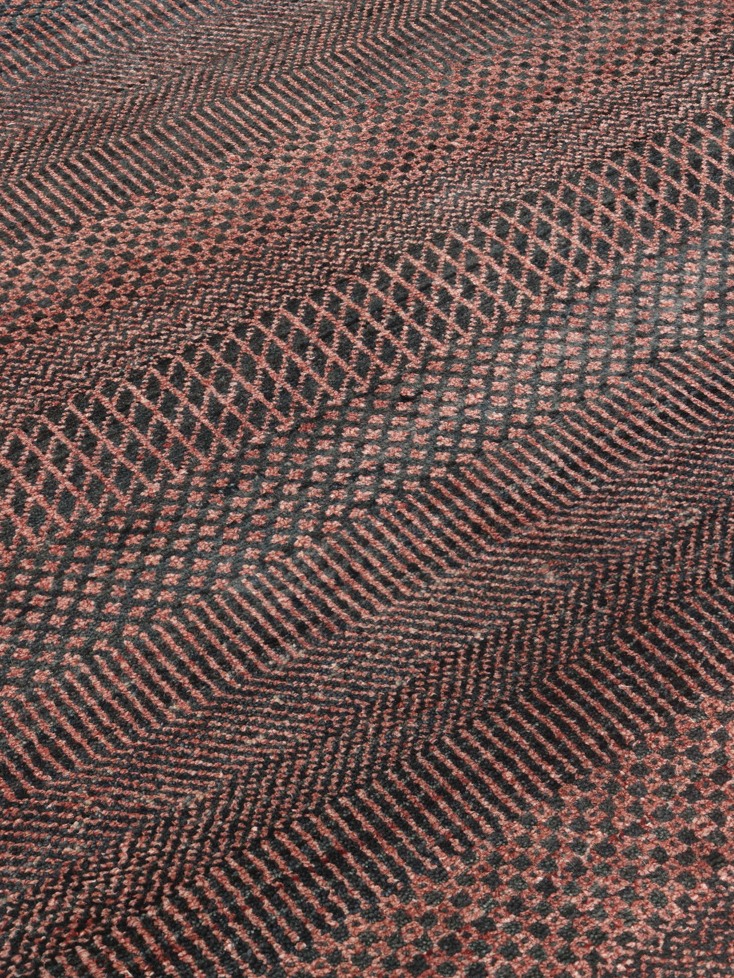 
    Grass - Dark red - 182 x 272 cm
  