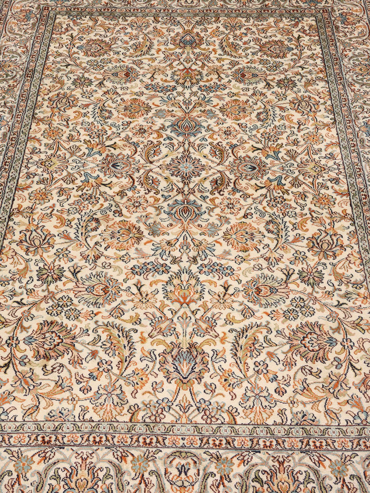 
    Kashmir pure silk - Brown - 123 x 176 cm
  